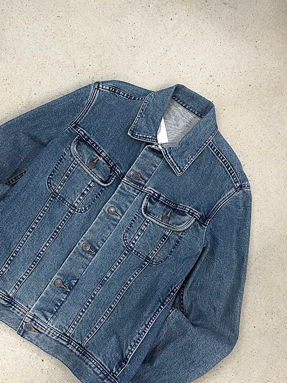 아페쎄 블루 데님 트러커 자켓 상품이미지3