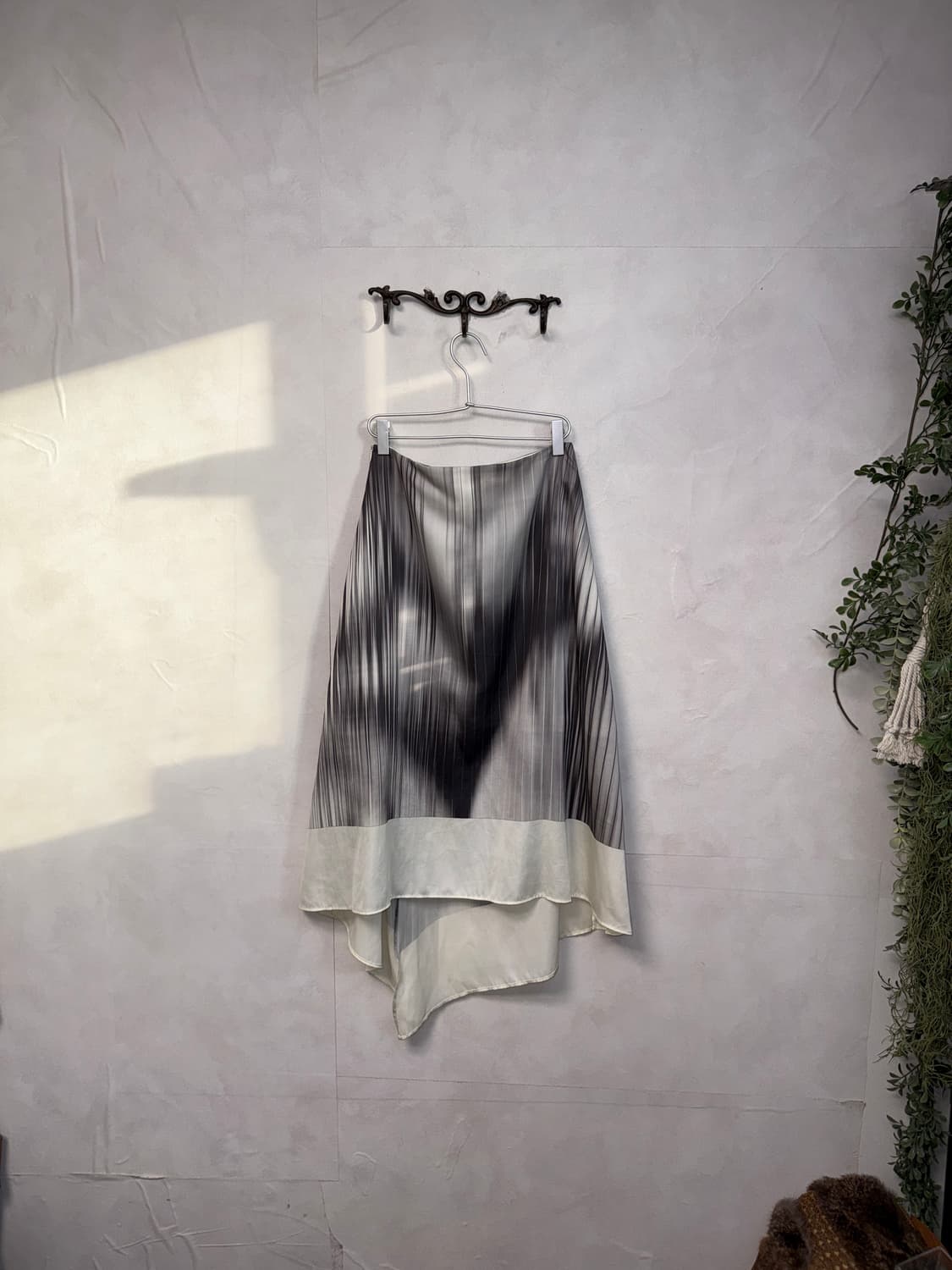 Low Classic gradient pleats printing sk 상품이미지4