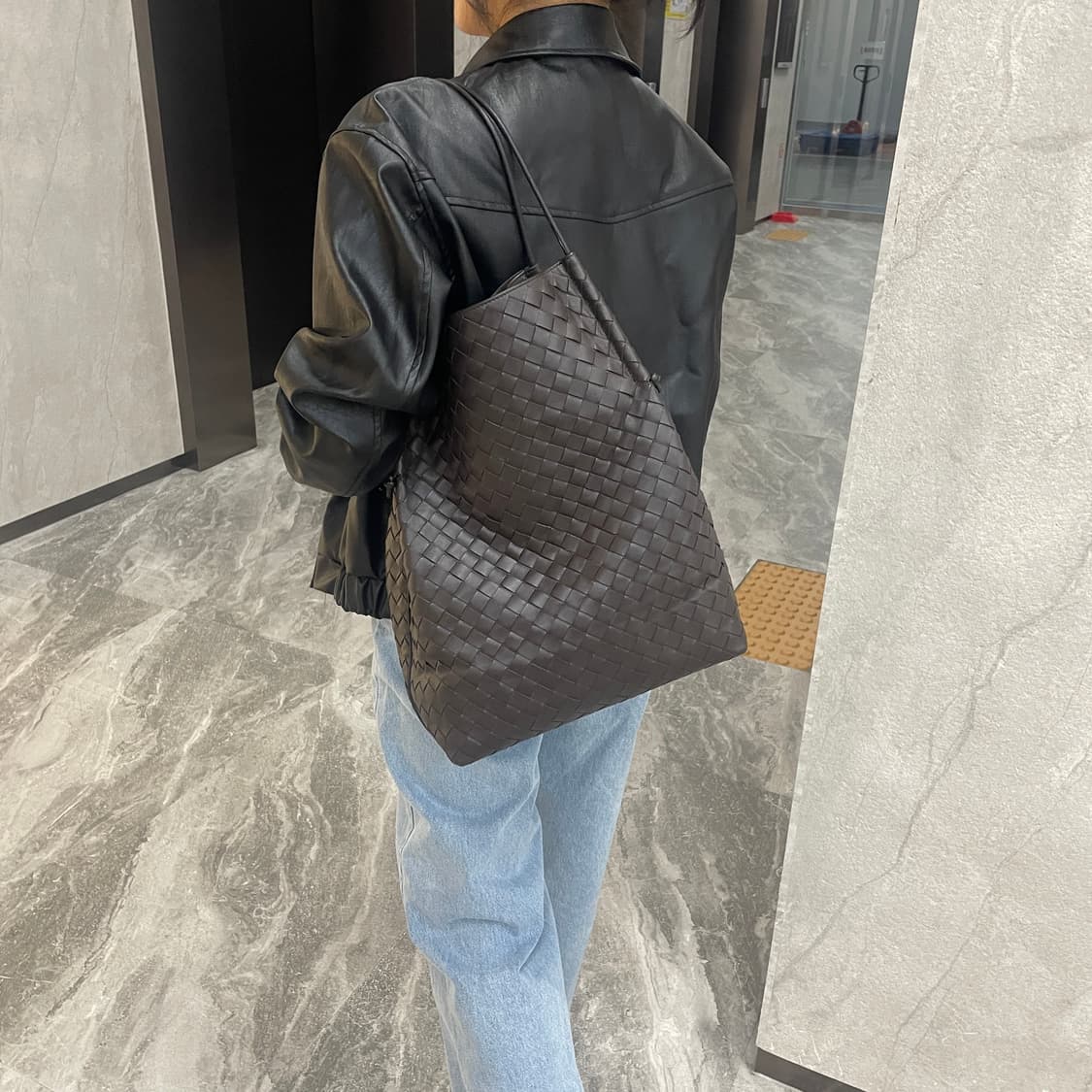 보테가베네타 인트레치아토 숄더백 상품이미지5