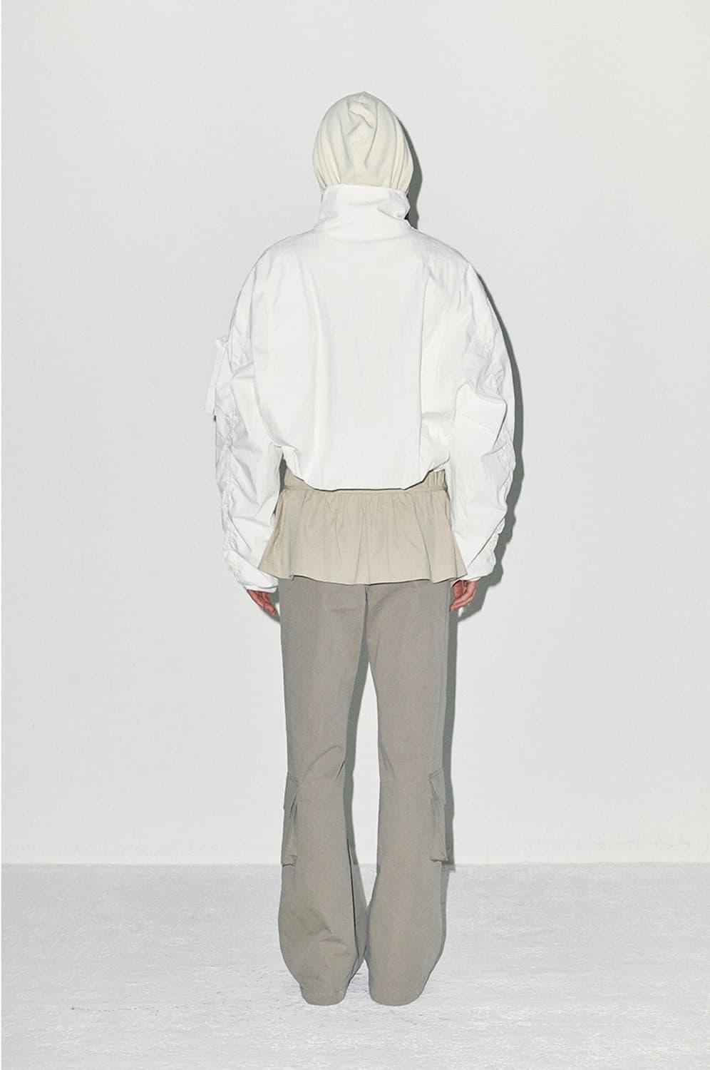 슬로우가먼츠 하이넥 지퍼 포켓 봄버자켓 ma-1 화이트 상품이미지2