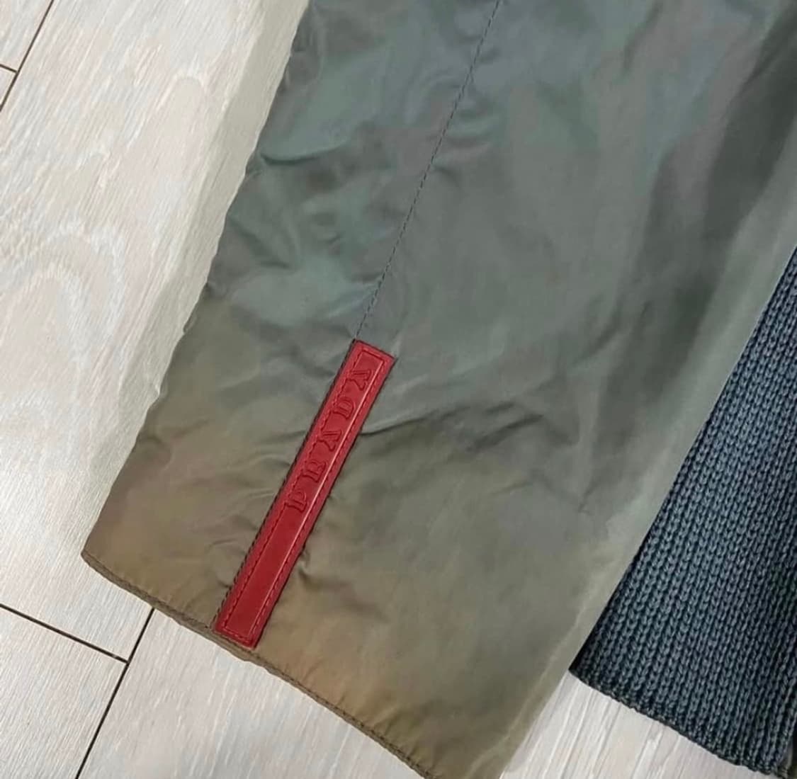 [48] AW1999 프라다 스포트 집업 상품이미지3