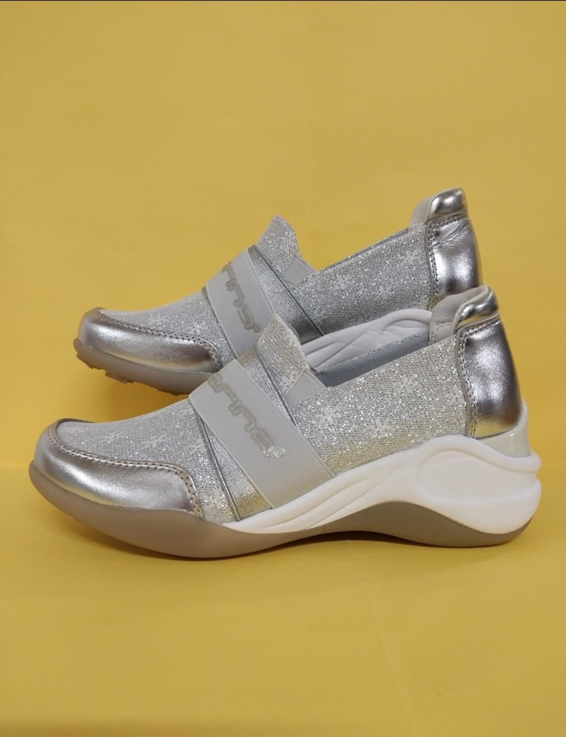 여성 포나리나 히든힐 이지워킹 스페셜 슬립온, 키높이 스니커즈 (230) 상품이미지1