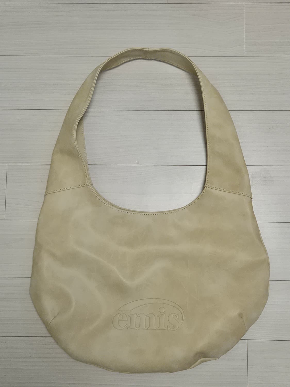 이미스 LOGO EMBOSSED SHOULDER BAG-BEIGE 상품이미지1