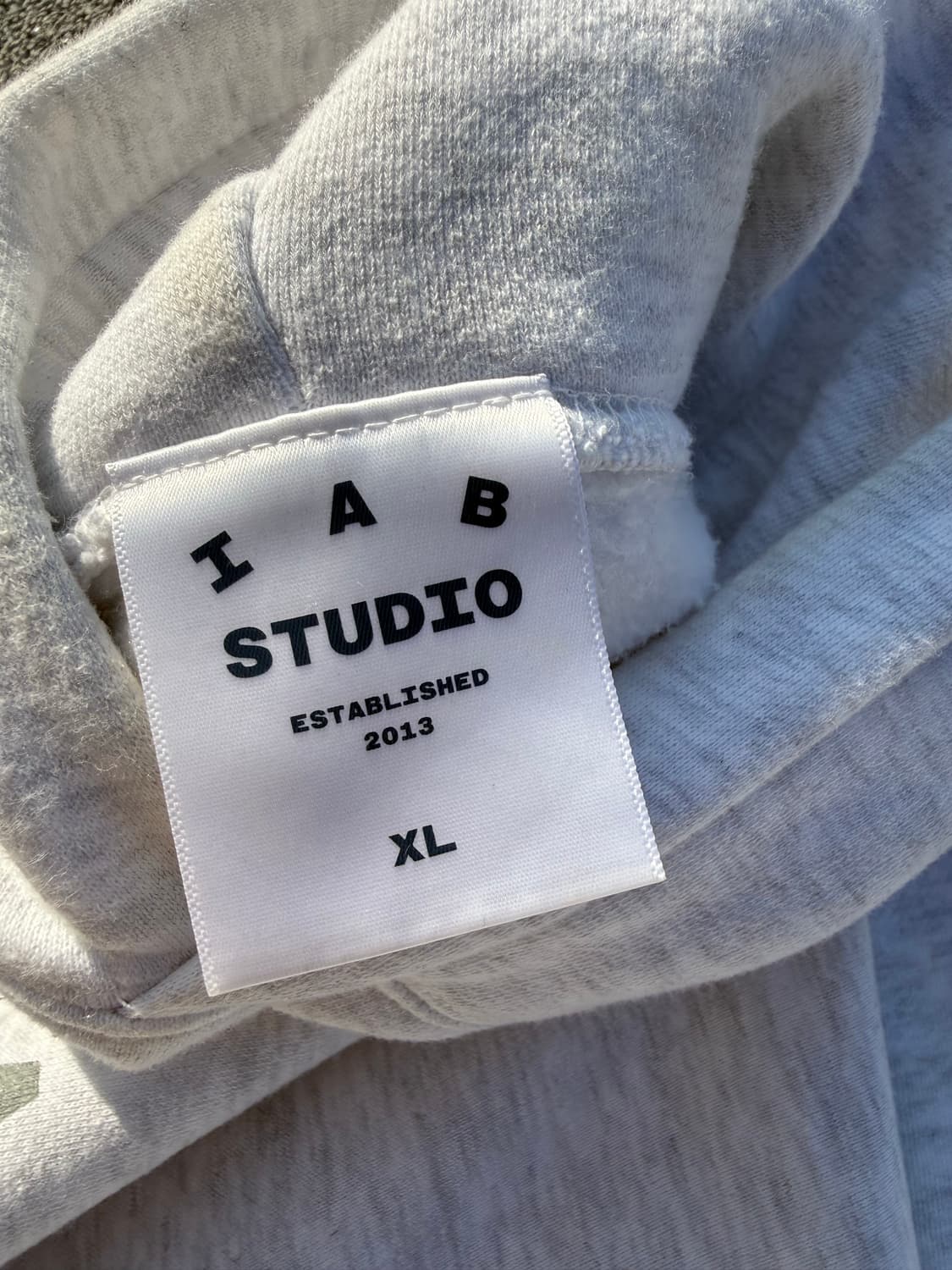 Iab studio 아이앱 스튜디오 라이트그레이 후드티 상품이미지4