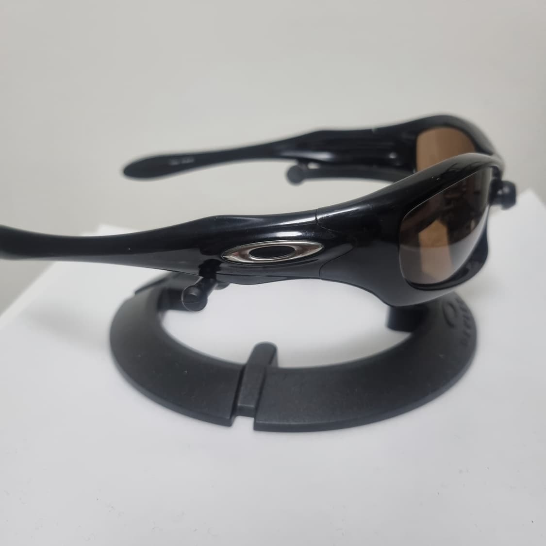 오클리 몬스터독 폴리쉬드블랙  상품이미지2