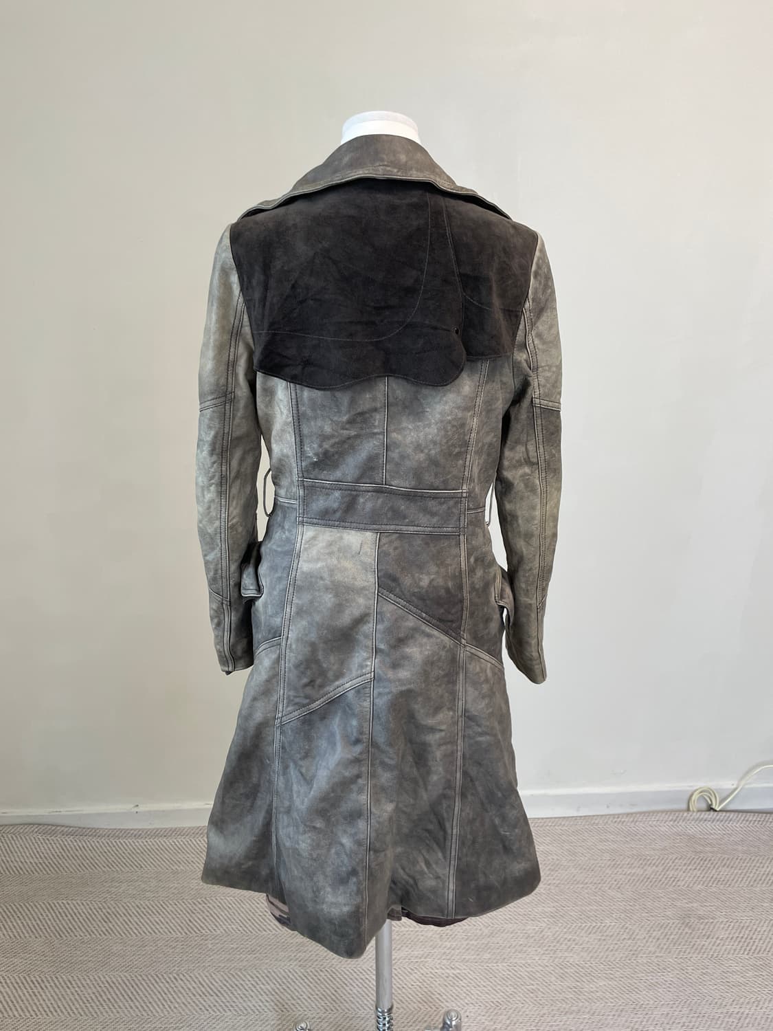 빈티지 그레이 워시드 레더 롱 트렌치 양가죽 코트 J03917 상품이미지5