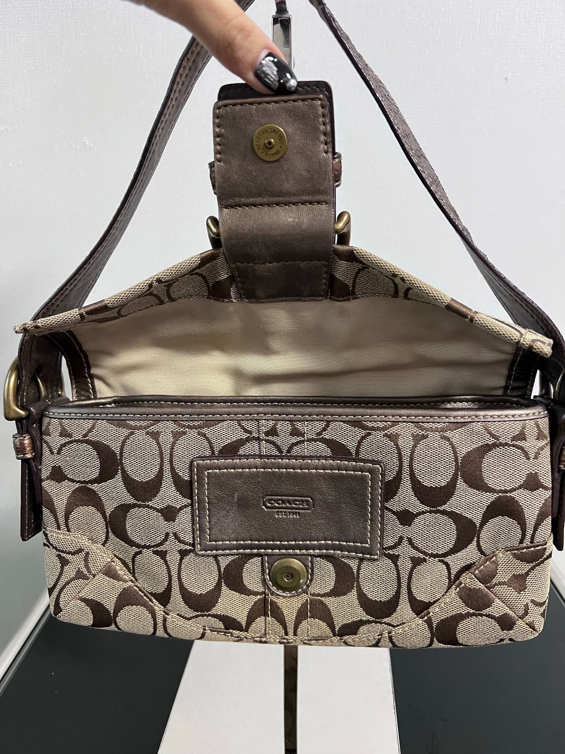 코치 소호 보클 숄더백 상품이미지7