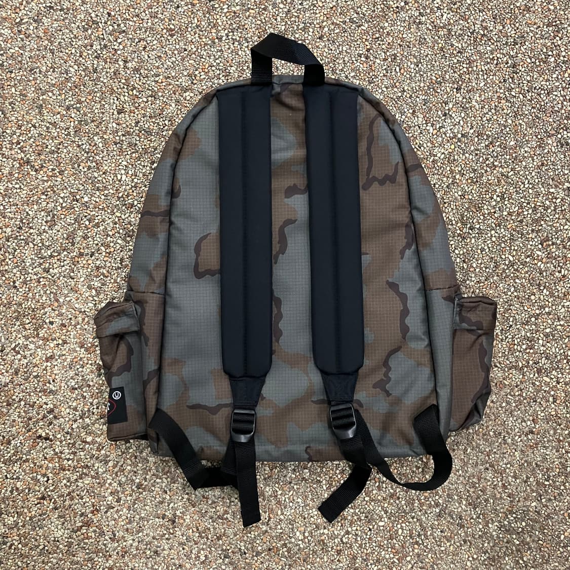 219 이스트팩 언더커버 카모 백팩 상품이미지2