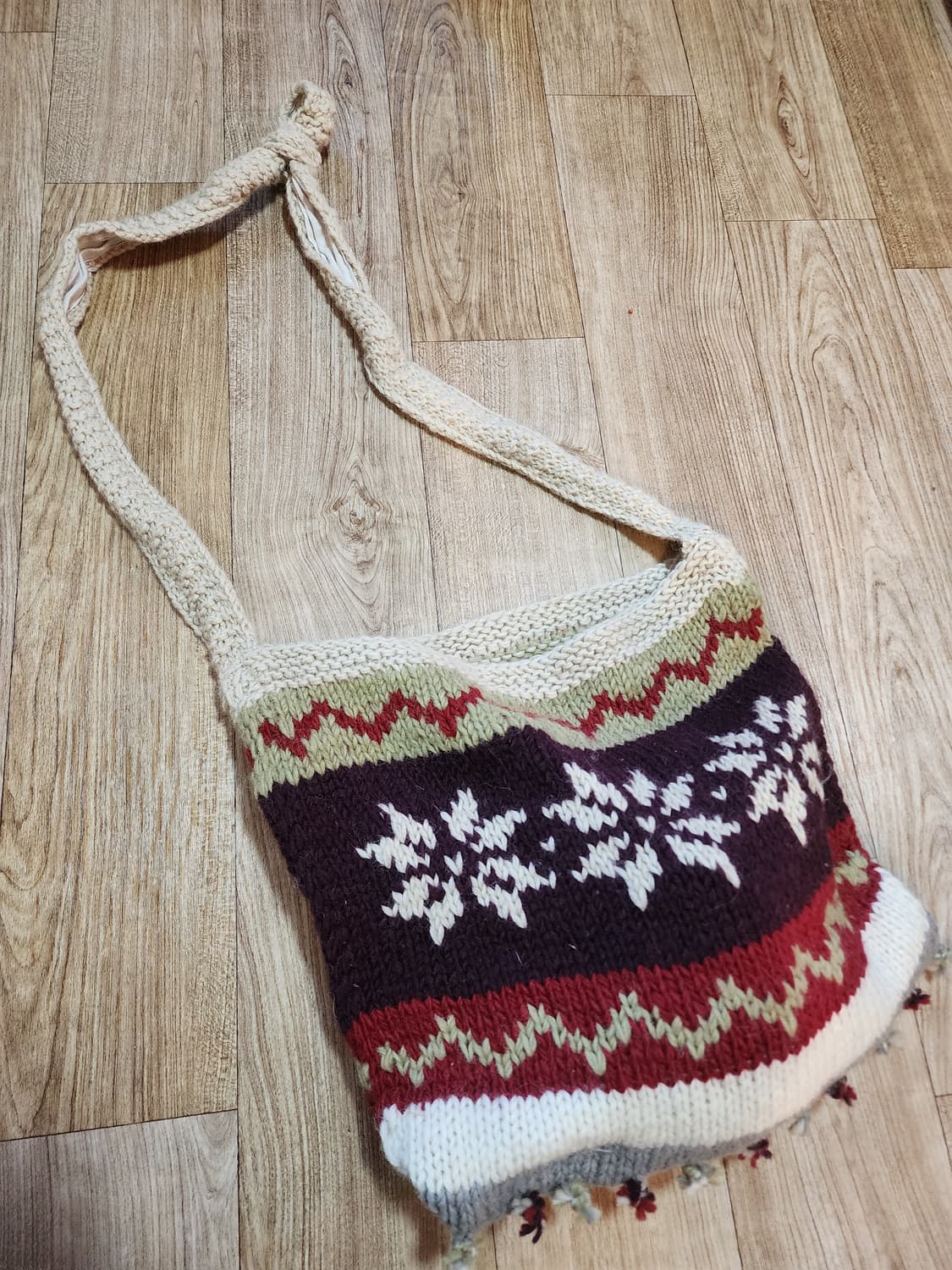 손뜨게 울 크로스백 상품이미지3