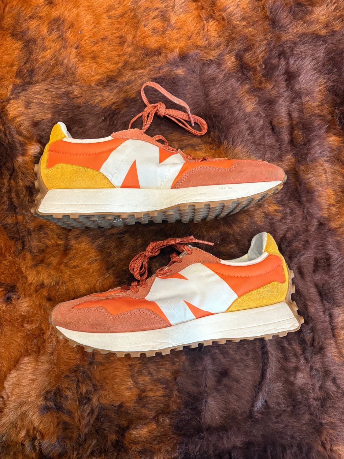 뉴발란스 327 상품이미지2