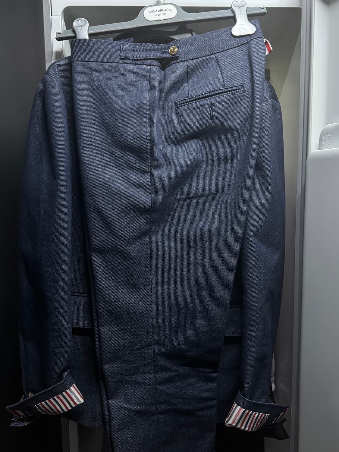 톰브라운 하이암홀 언스트럭쳐드 데님셋업 3,1 상품이미지8