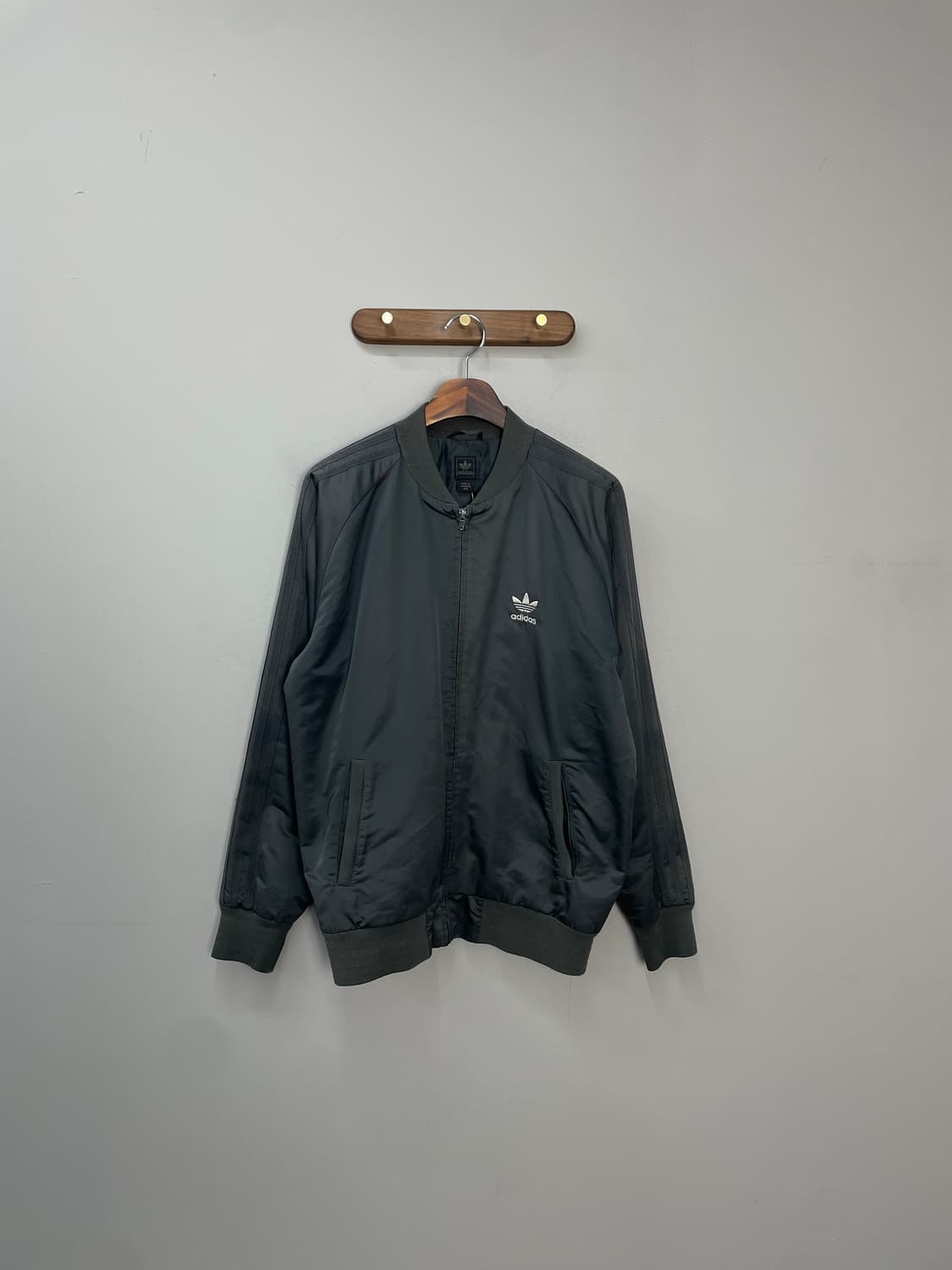 아디다스 백 빅로고 다크그레이 파이어버드 자켓 H1167 상품이미지3