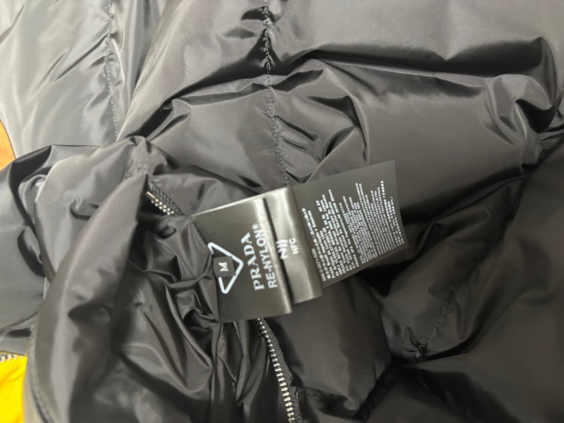 프라다 리버시블 패딩 상품이미지8