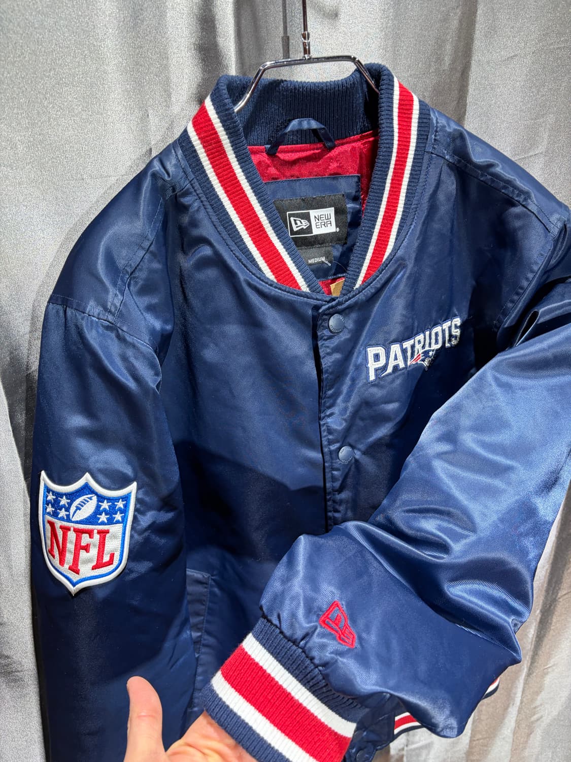 M NFL 빅로고 사틴 네이비 레드라인 바시티 상품이미지6