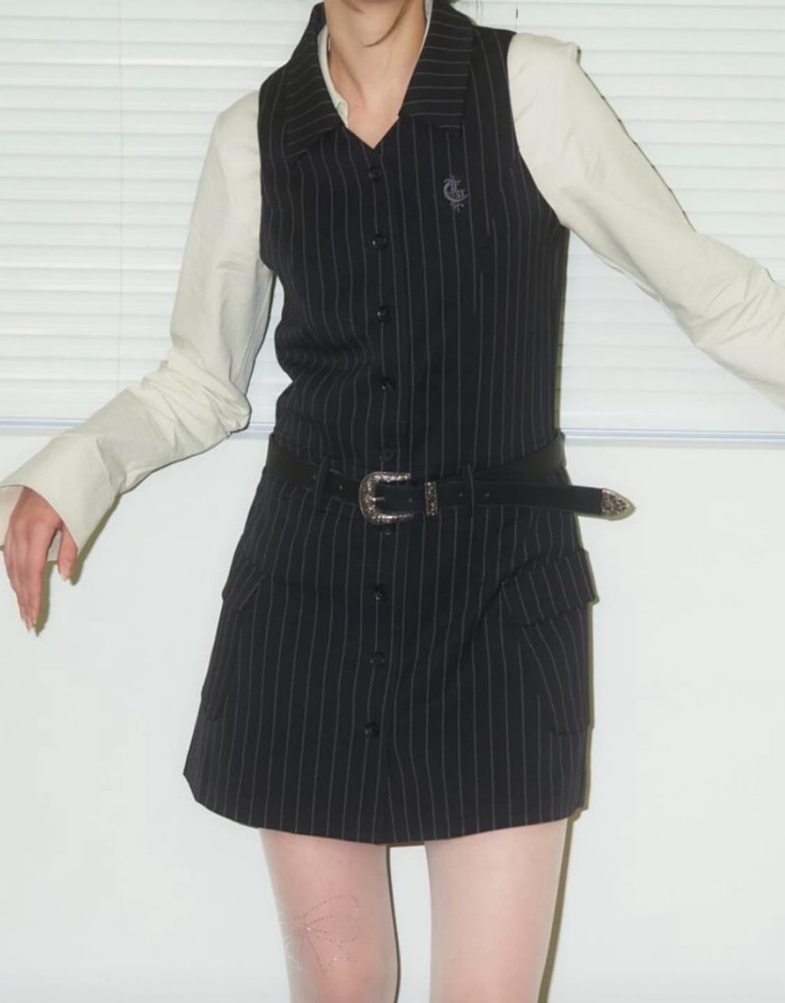 팬시클럽 슬리브리스 카라 원피스 상품이미지1