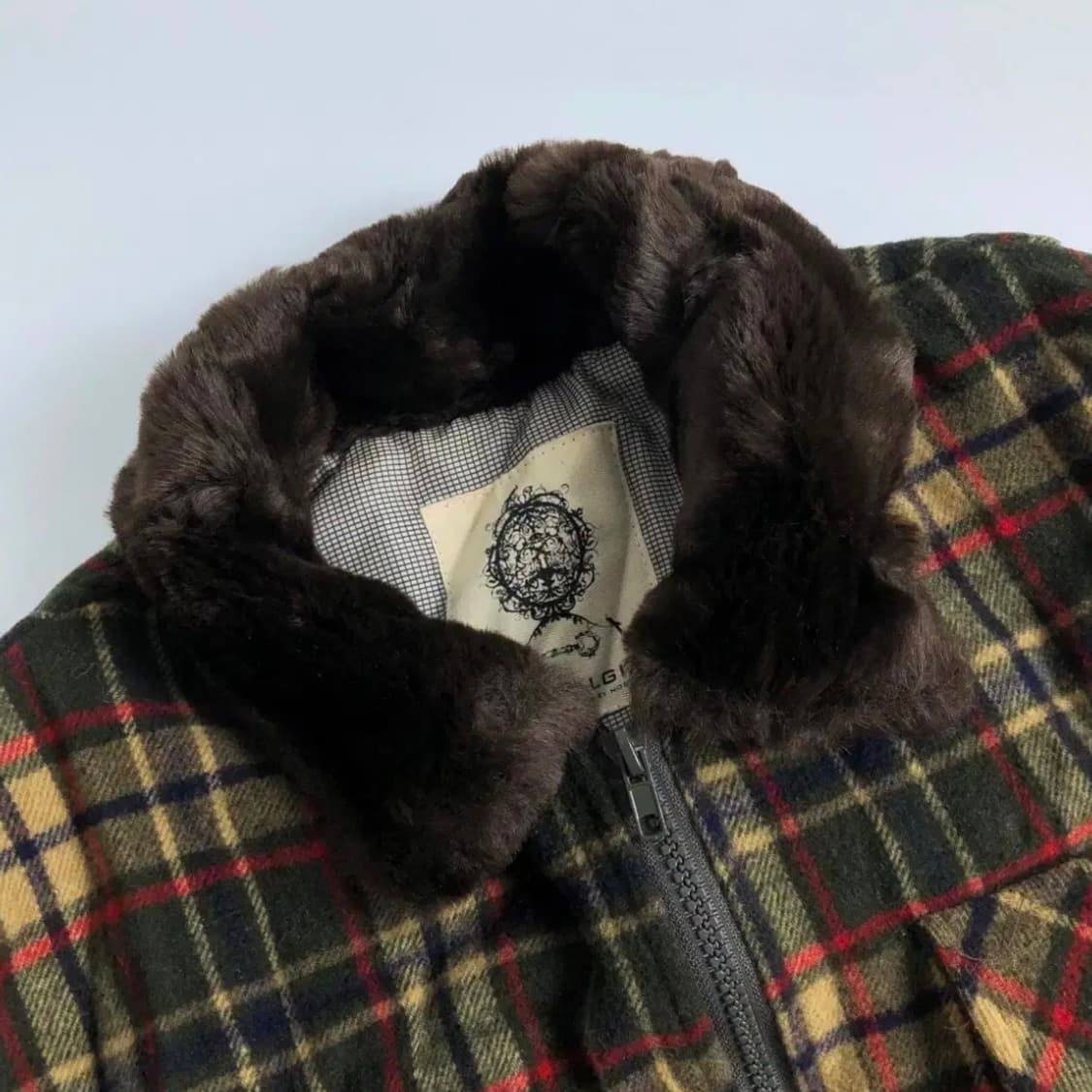 퍼 카라넥 플레이드 바시티 자켓 상품이미지2