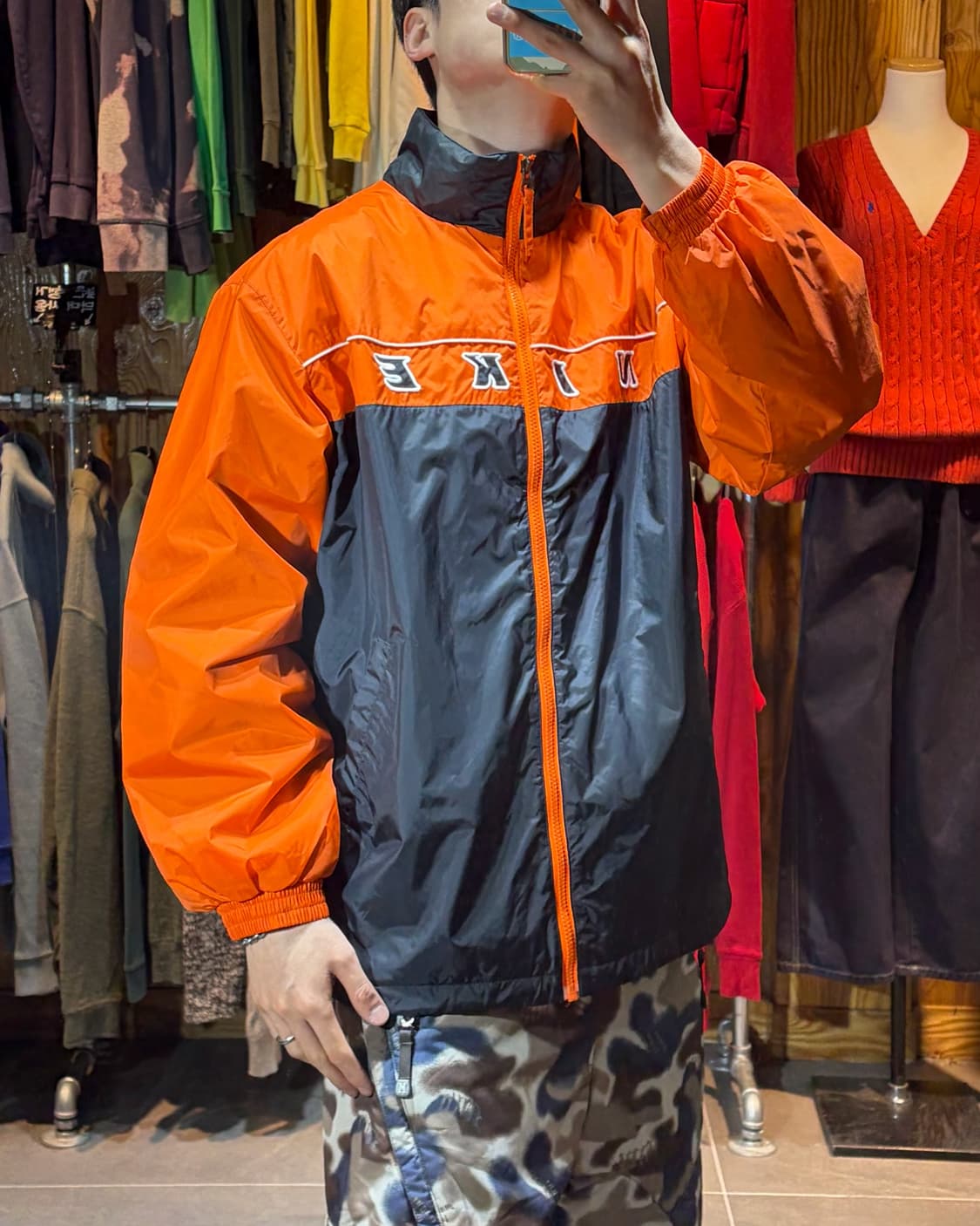 XL 나이키 스우시 스펠링 로고 오렌지 배색 나일론 자켓 상품이미지1