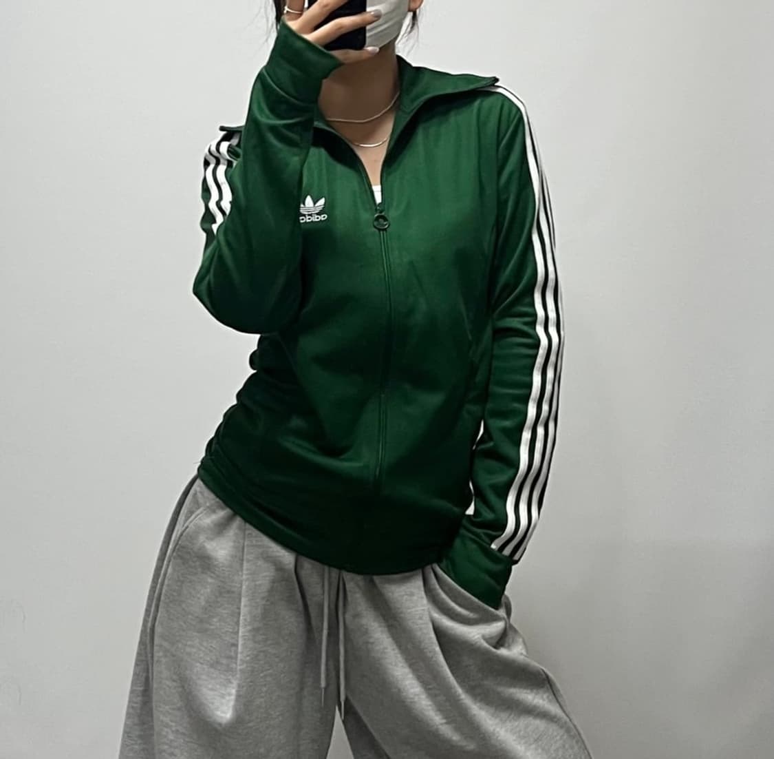 사용감거의없는 아디다스 유로파 TT 희귀 다크그린색 85사이즈 상품이미지1