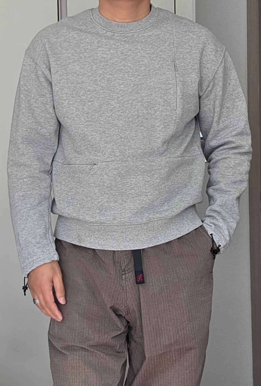 유니폼브릿지 맨투맨 롱슬리브 라운드 티셔츠 라이트 그레이 M 상품이미지1