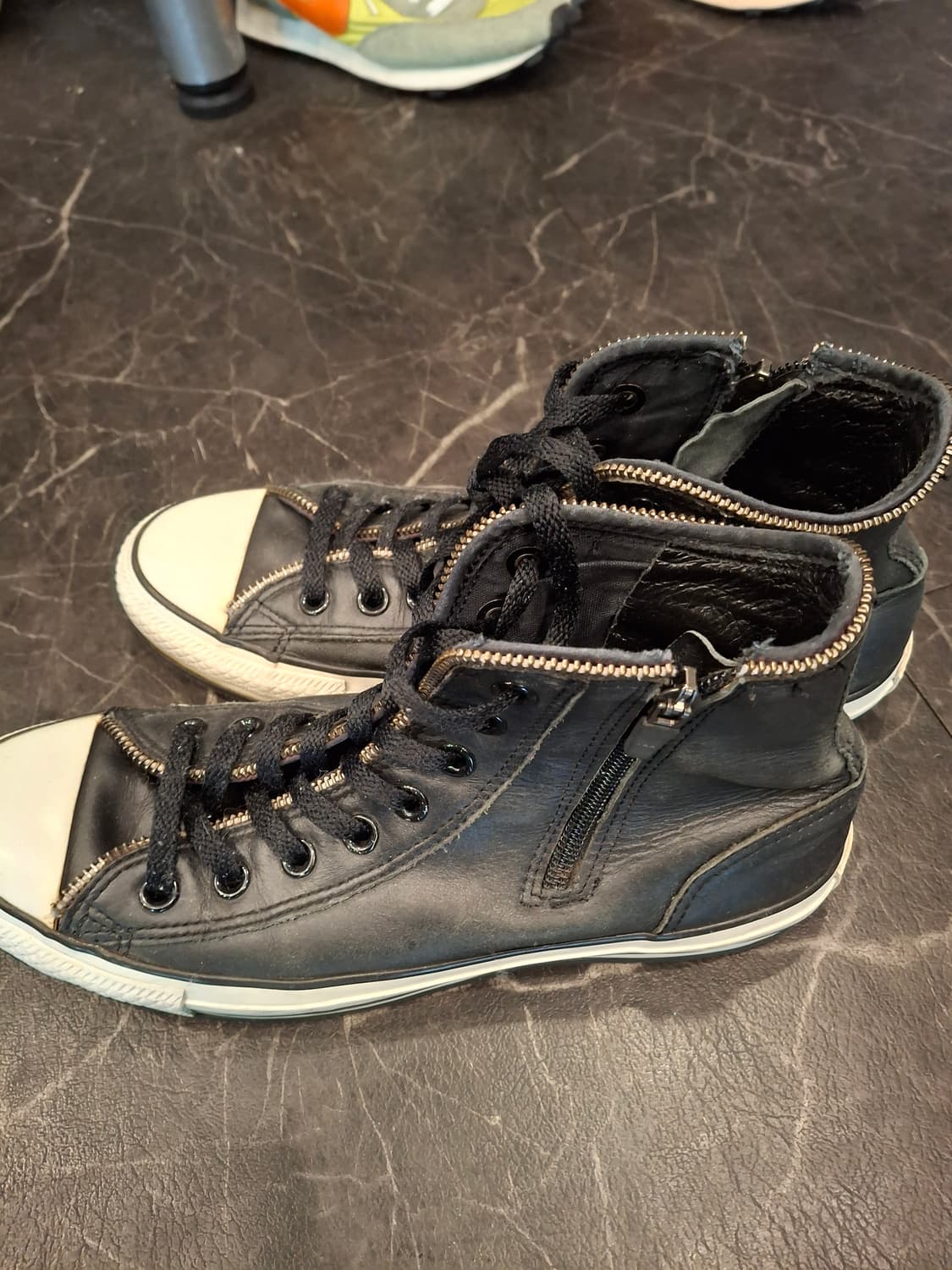 (마지막특가) 컨버스 가죽레더 스니커즈 블랙 250 상품이미지4