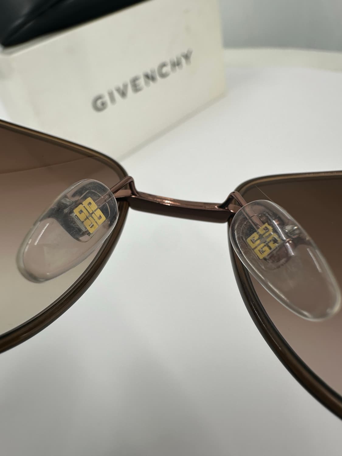 [새상품 무료배송] 정품 지방시 Made in Italy 선글라스 상품이미지4