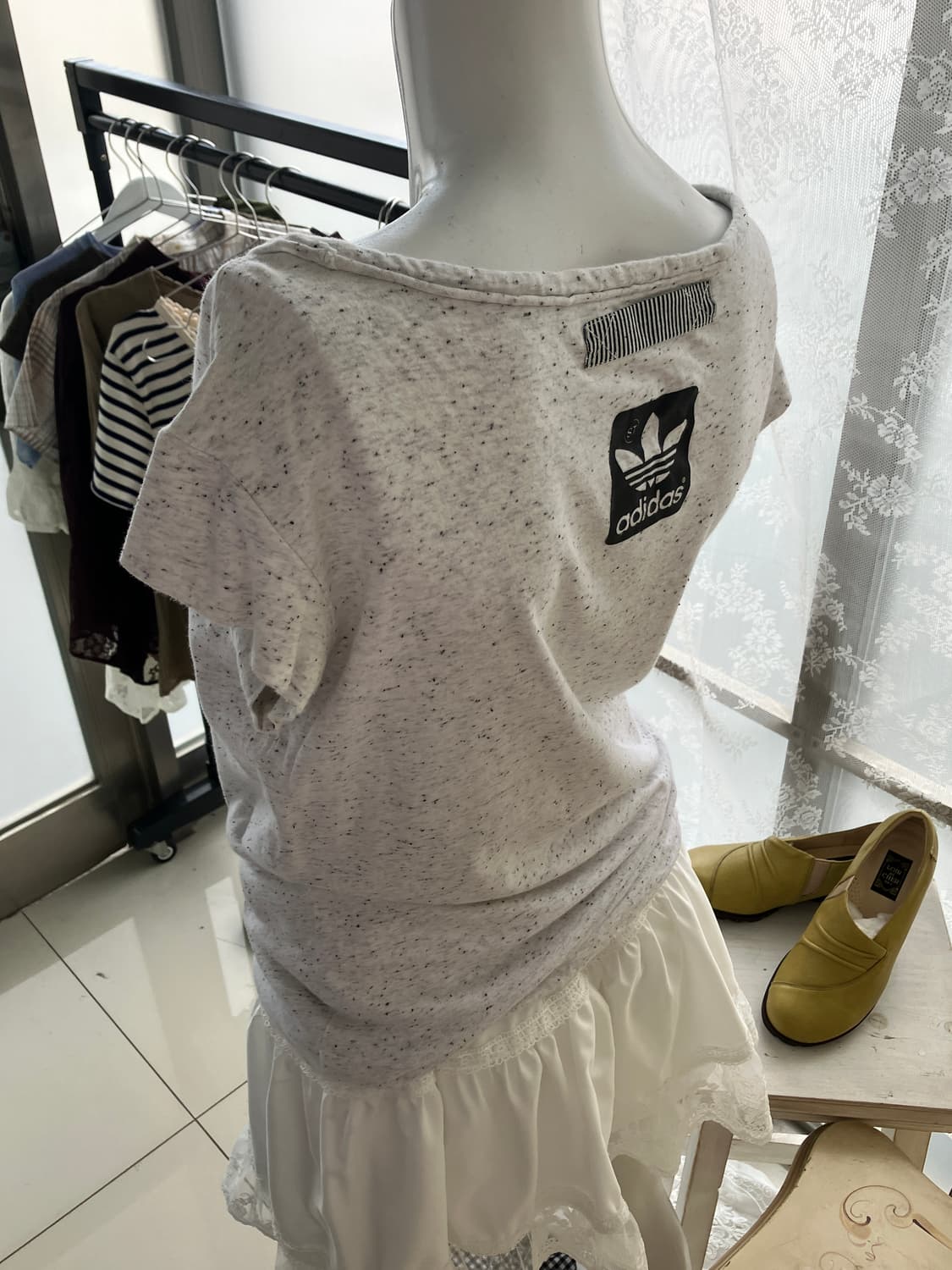 Adidas girl printing noise half t-shirt 상품이미지8