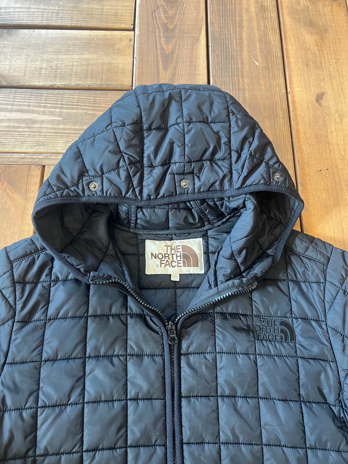 노스페이스 블랙 경량패딩 상품이미지8