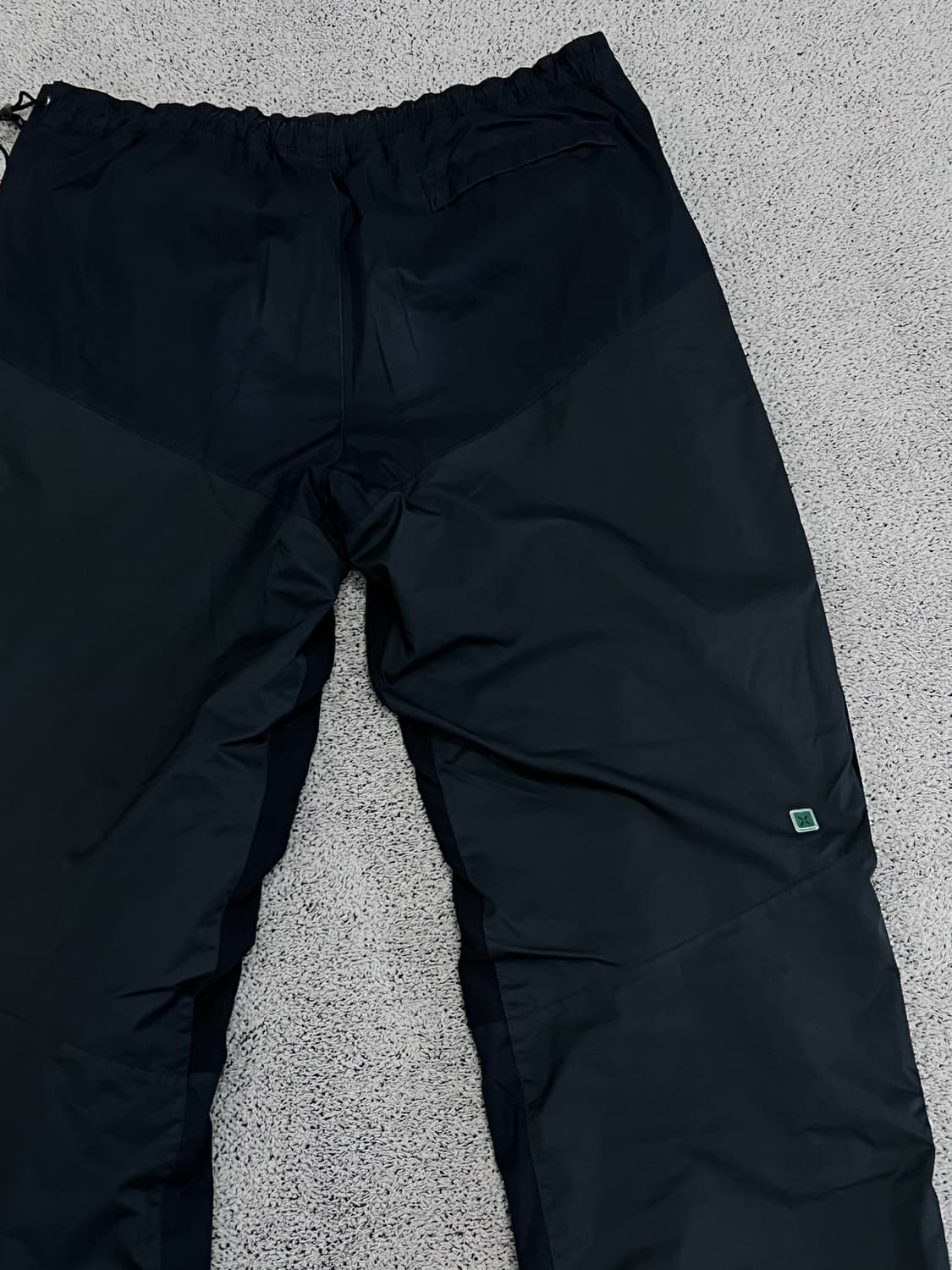 (XL) 나이키 05‘s 올드스쿨 우븐 트랙 셋업 검/골 상품이미지7