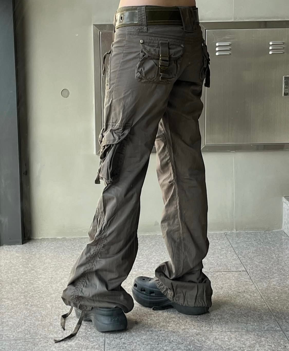 카키 부츠컷 카고팬츠   상품이미지3