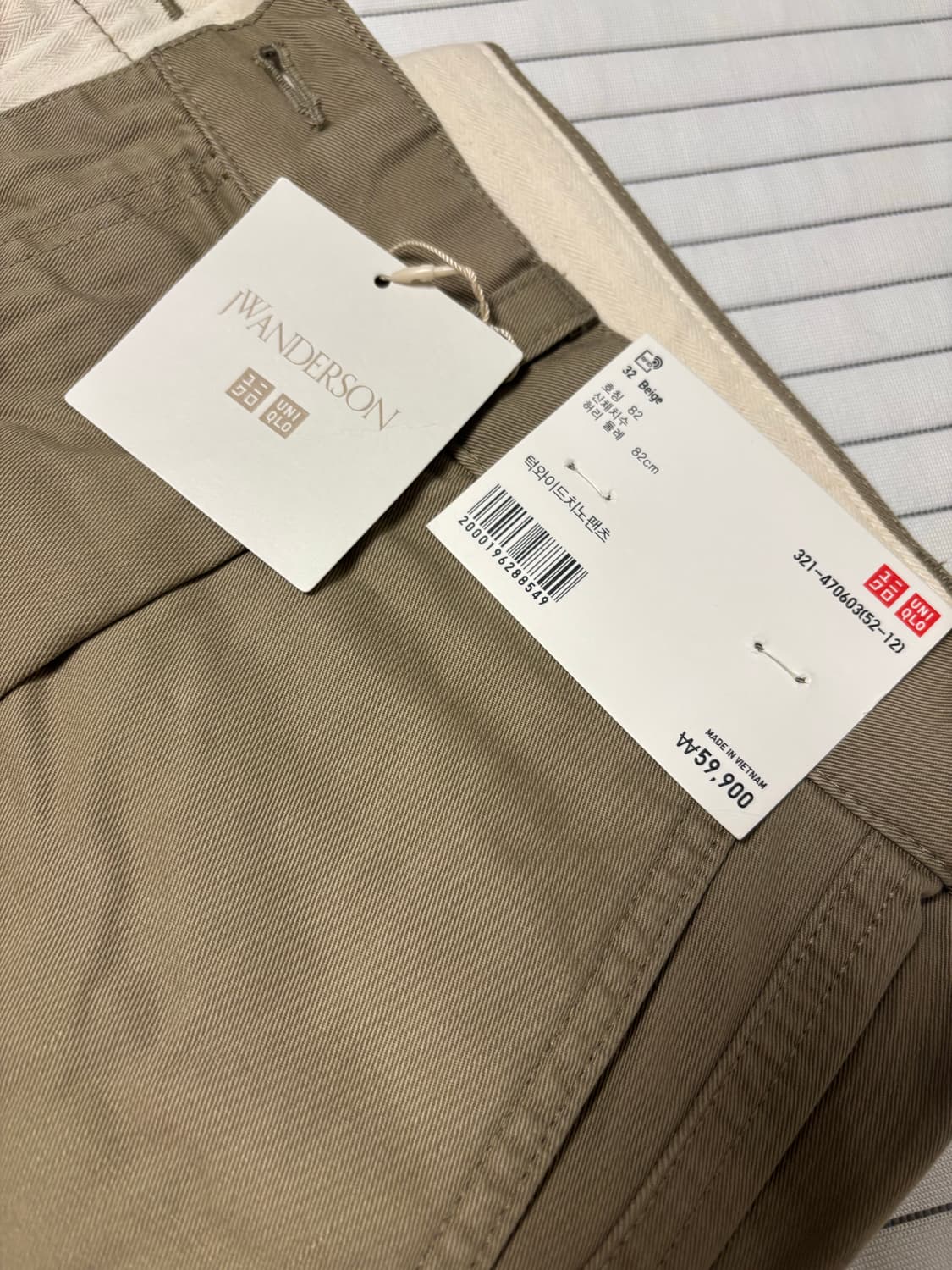 유니클로 jw앤더슨 턱와이드치노팬츠 32사이즈(새상품) 상품이미지3