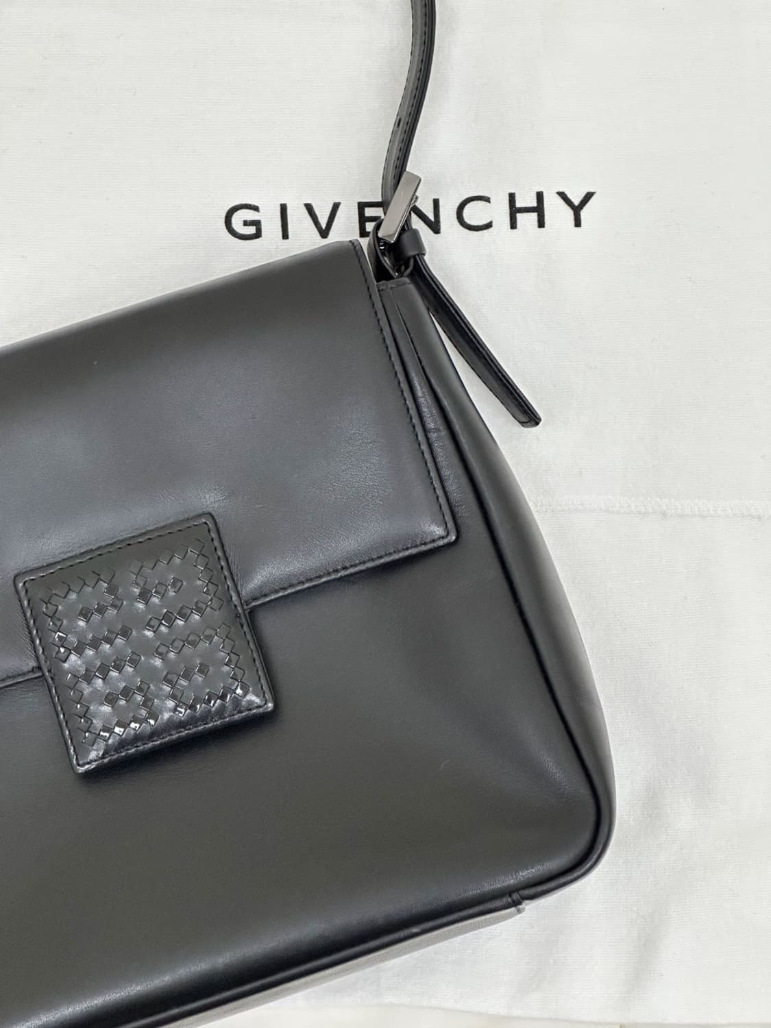 givenchy / 지방시 블랙 레더 미니백  상품이미지2