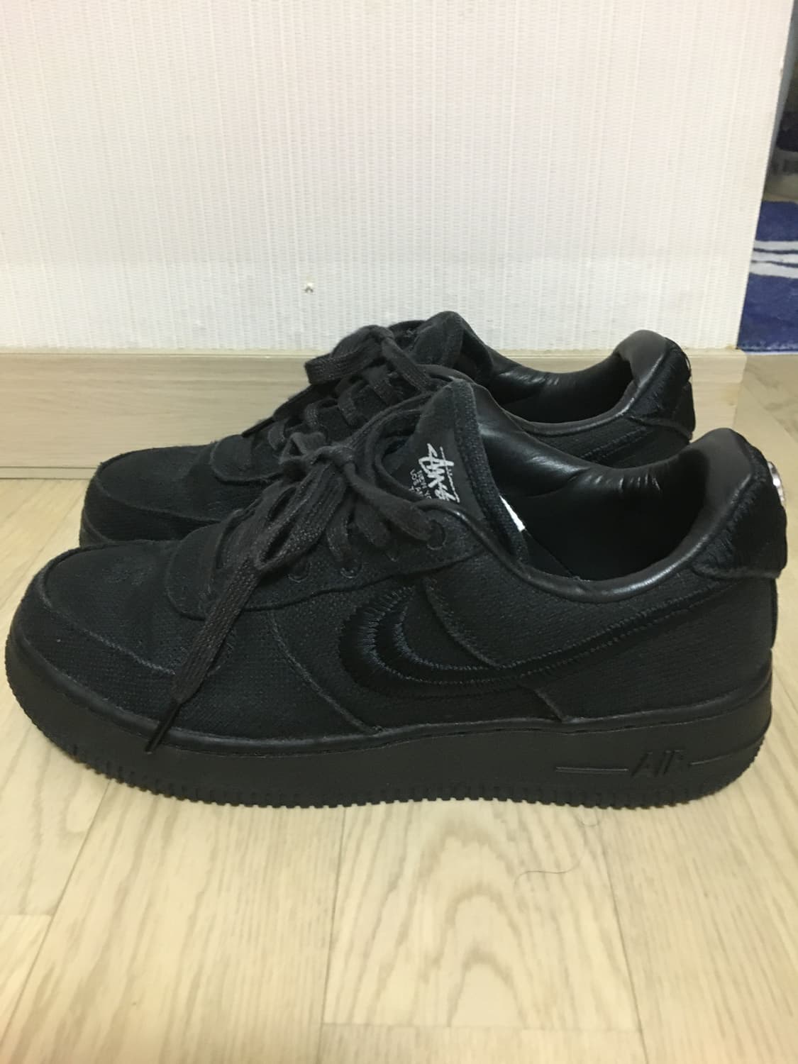 나이키 스투시 에어포스 1 로우 트리플 블랙 상품이미지2