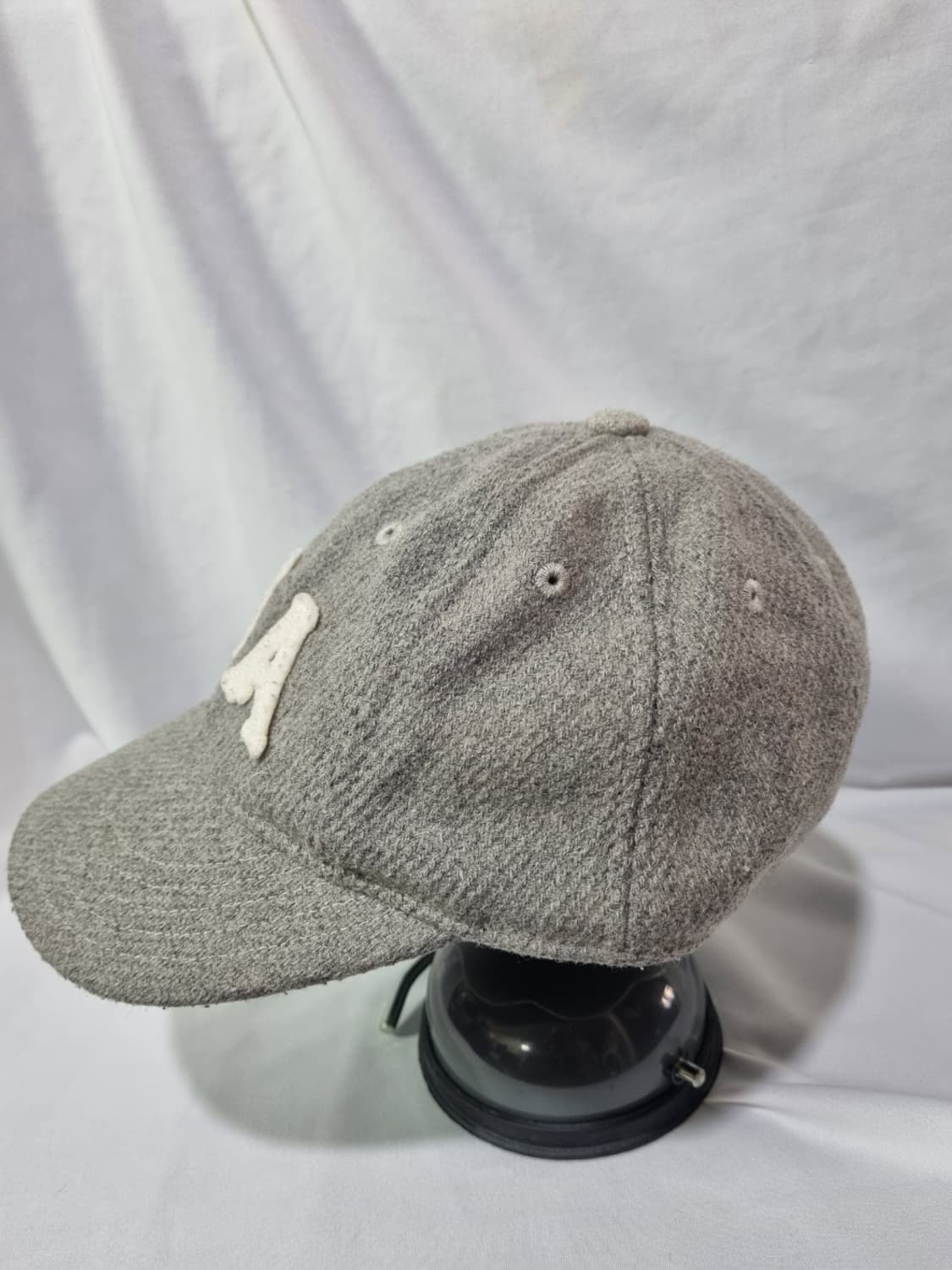 아디다스 X 네이버후드 그레이 울혼방 볼캡 모자 상품이미지2