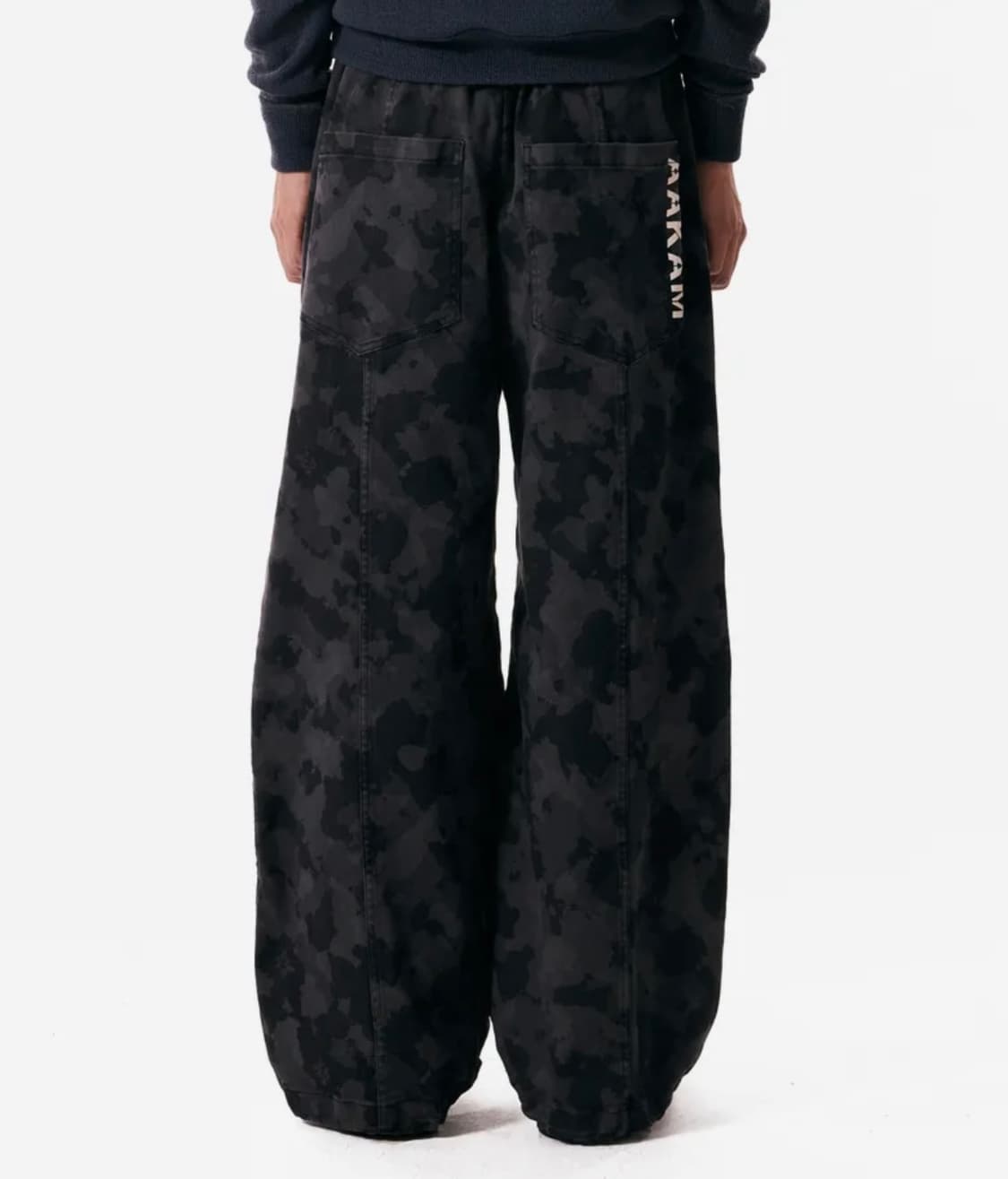 아캄 핀턱 카코 팬츠 - 블랙 상품이미지3