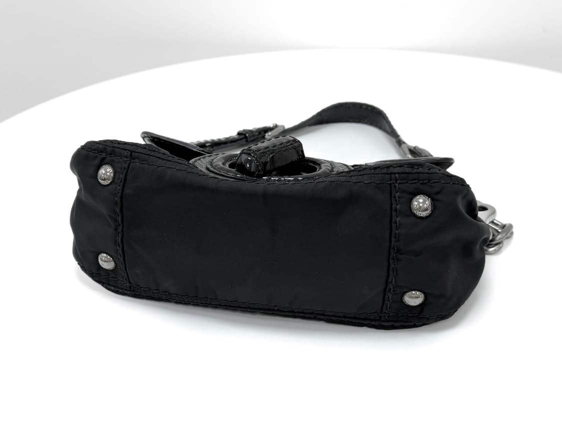 프라다 나일론 & 페이턴트 레더 체인 숄더백 상품이미지7