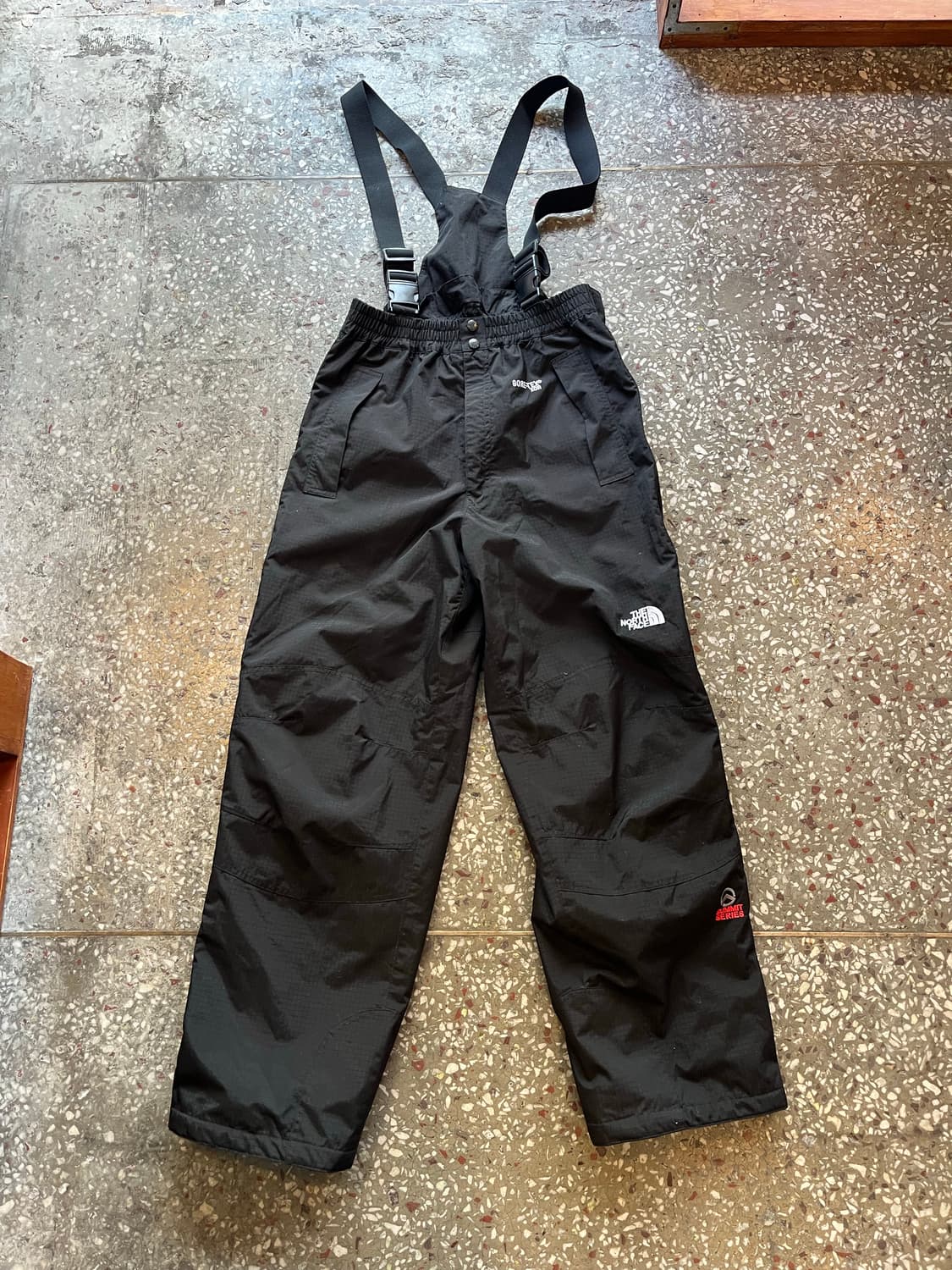 노스페이스 고어텍스xcr 오버롤 쉘팬츠 상품이미지4