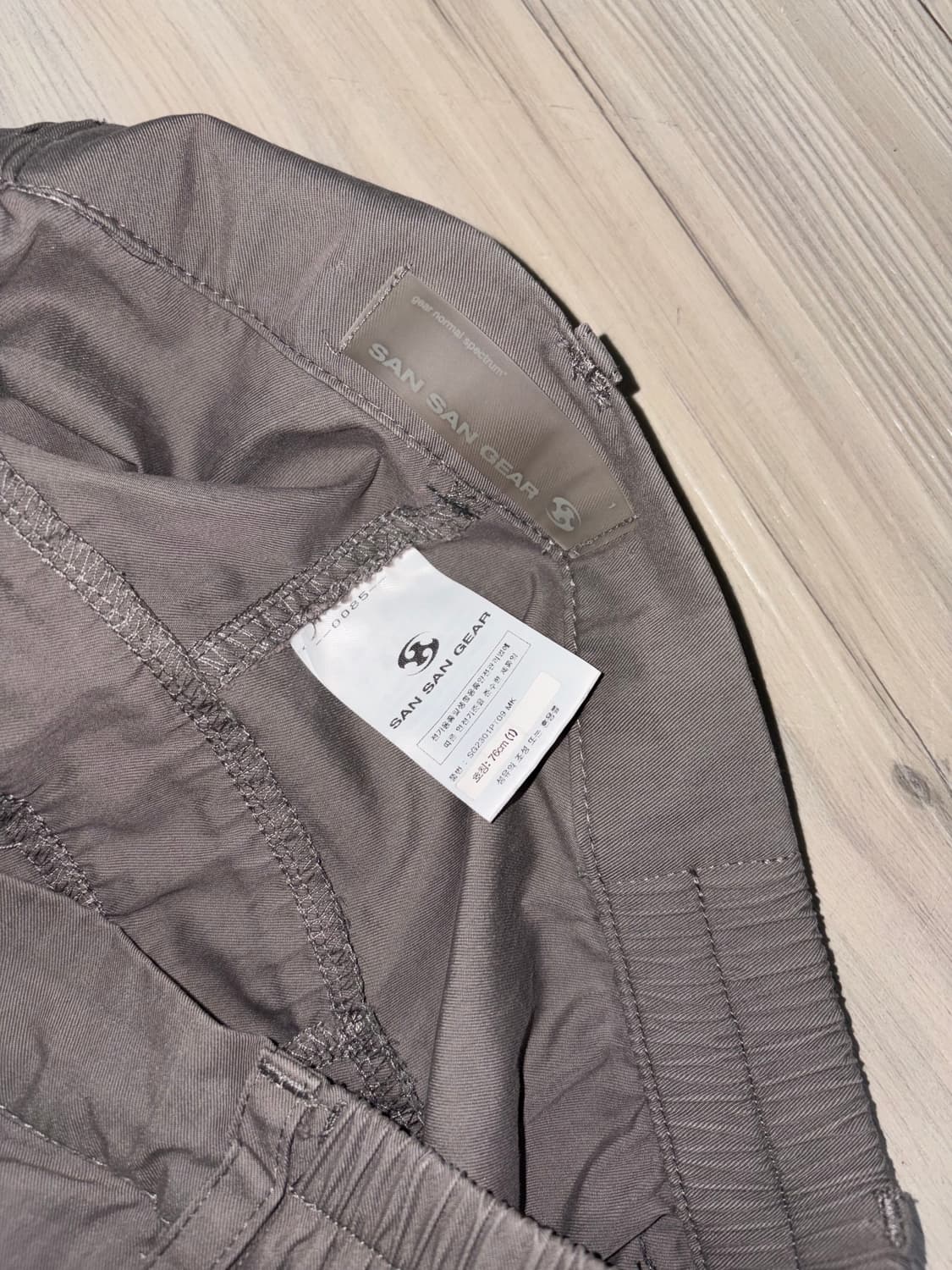 산산기어 테이프드 팬츠 머드 카키 - 23SS 상품이미지3