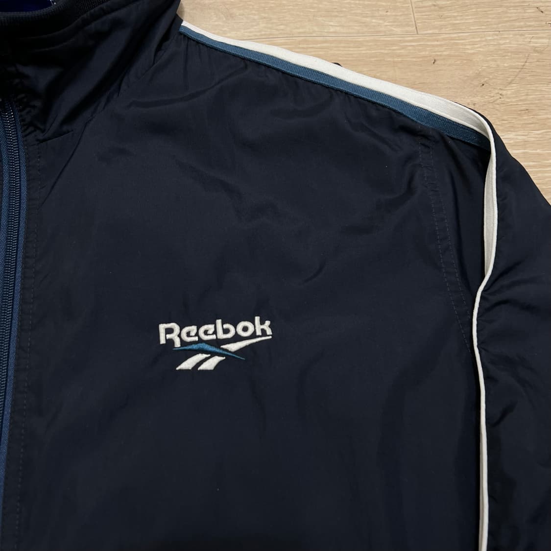 리복 클래식 올드스쿨 사이드라인 기능성 바람막이 [네이비] XL/105 상품이미지4