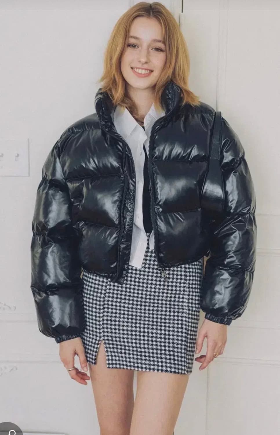 블랙) 비터셀즈패딩 비터샐즈패딩 크롭패딩 유광패딩 숏패딩 에이블리 상품이미지2