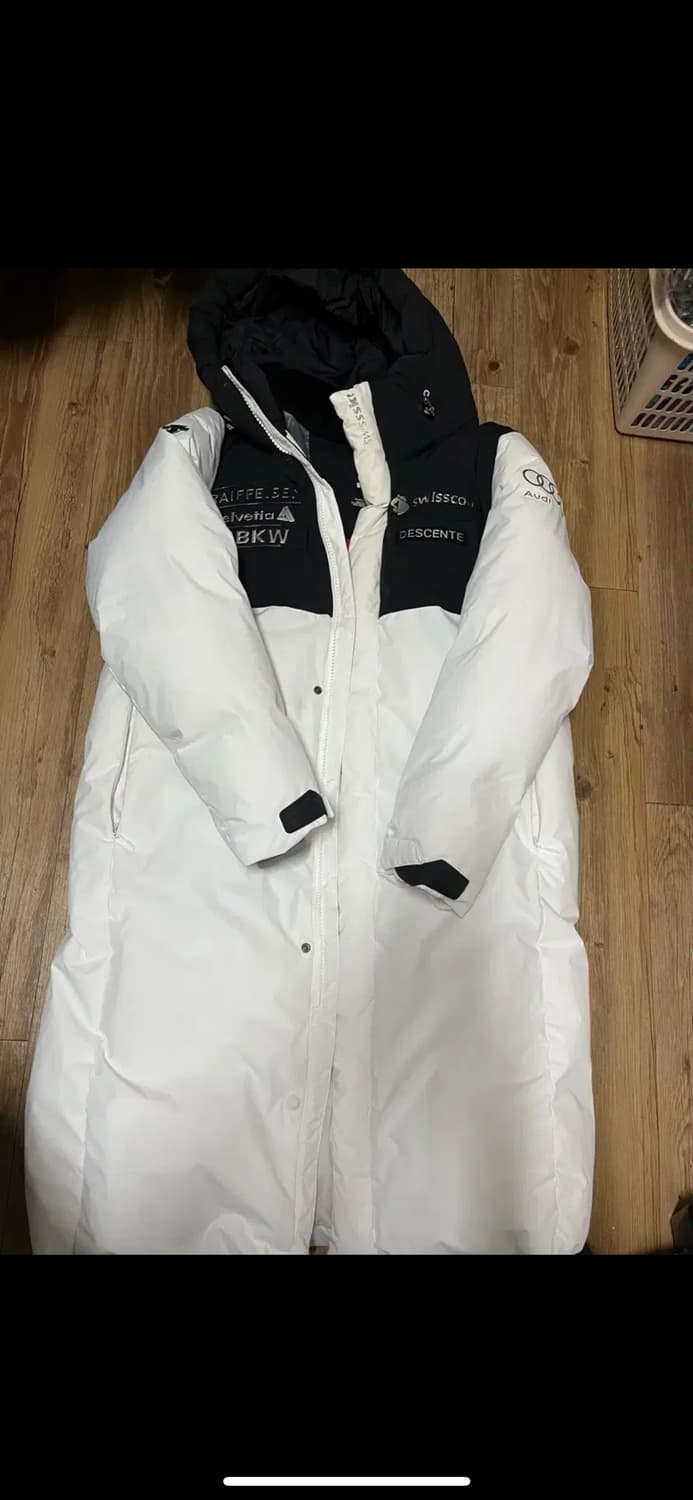 데상트 롱패딩 상품이미지1