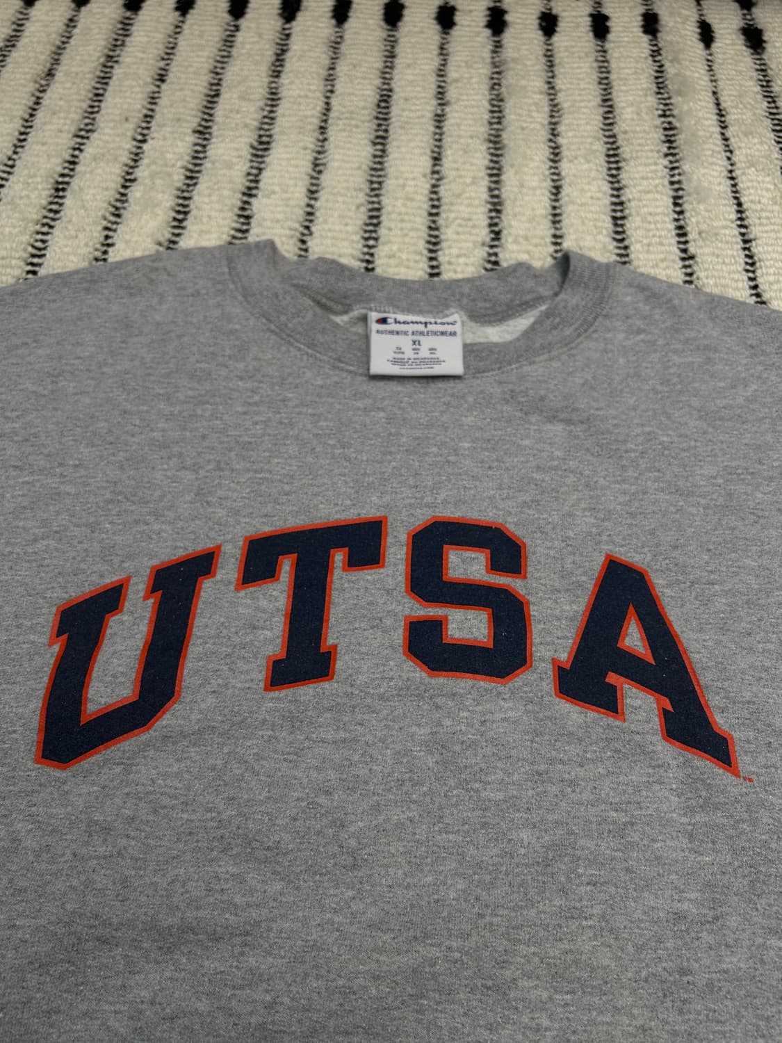 챔피온(champion) UTSA 그레이 맨투맨 상품이미지2