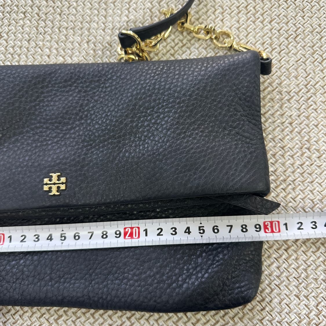 실측확인 토리버치 폴드오버 크로스백 0406D 상품이미지3