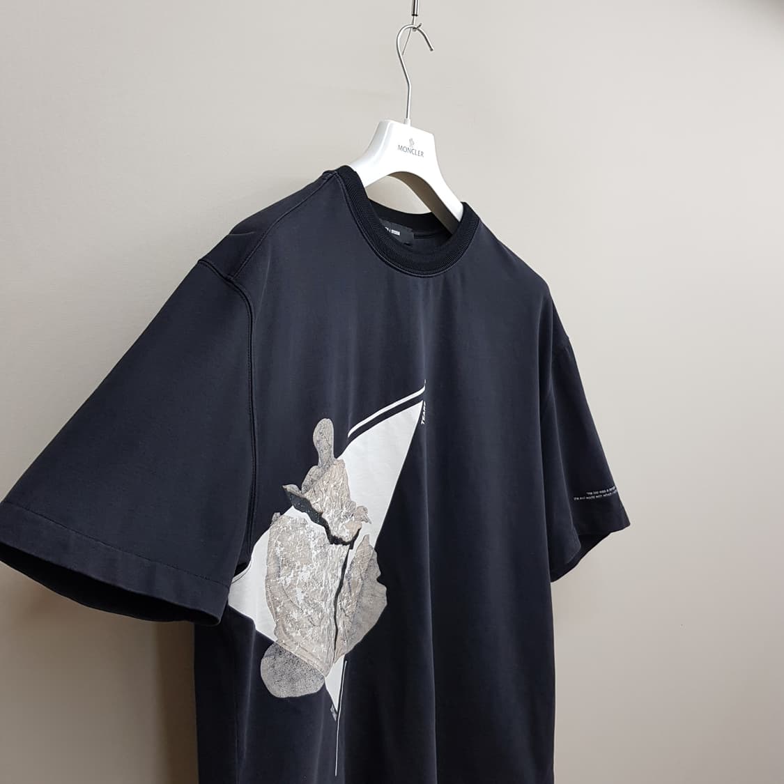 한섬 시스템옴므 2020 BTS 콜로보 티셔츠 95사이즈 상품이미지3