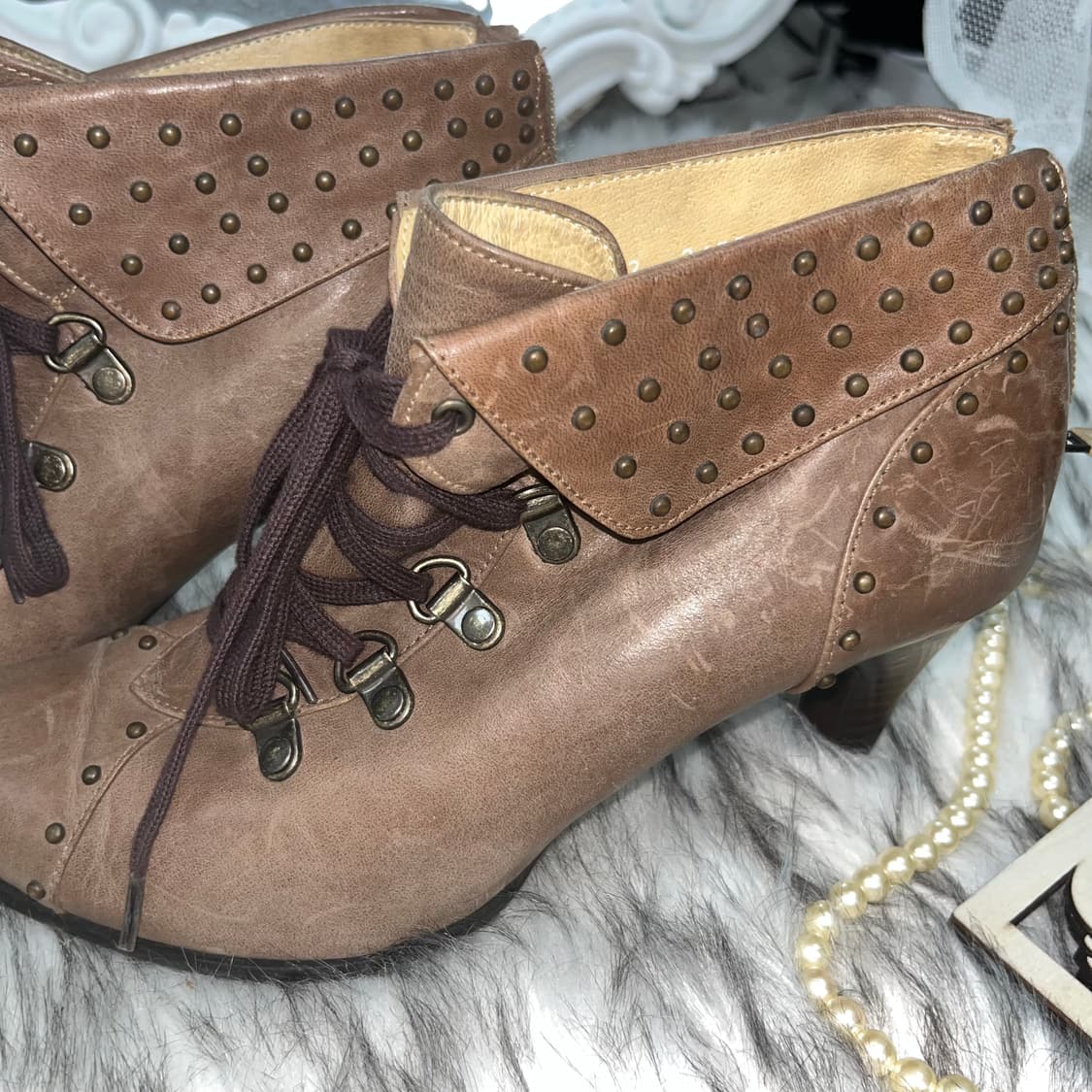 빈티지 레이스업 스터드 힐 상품이미지4