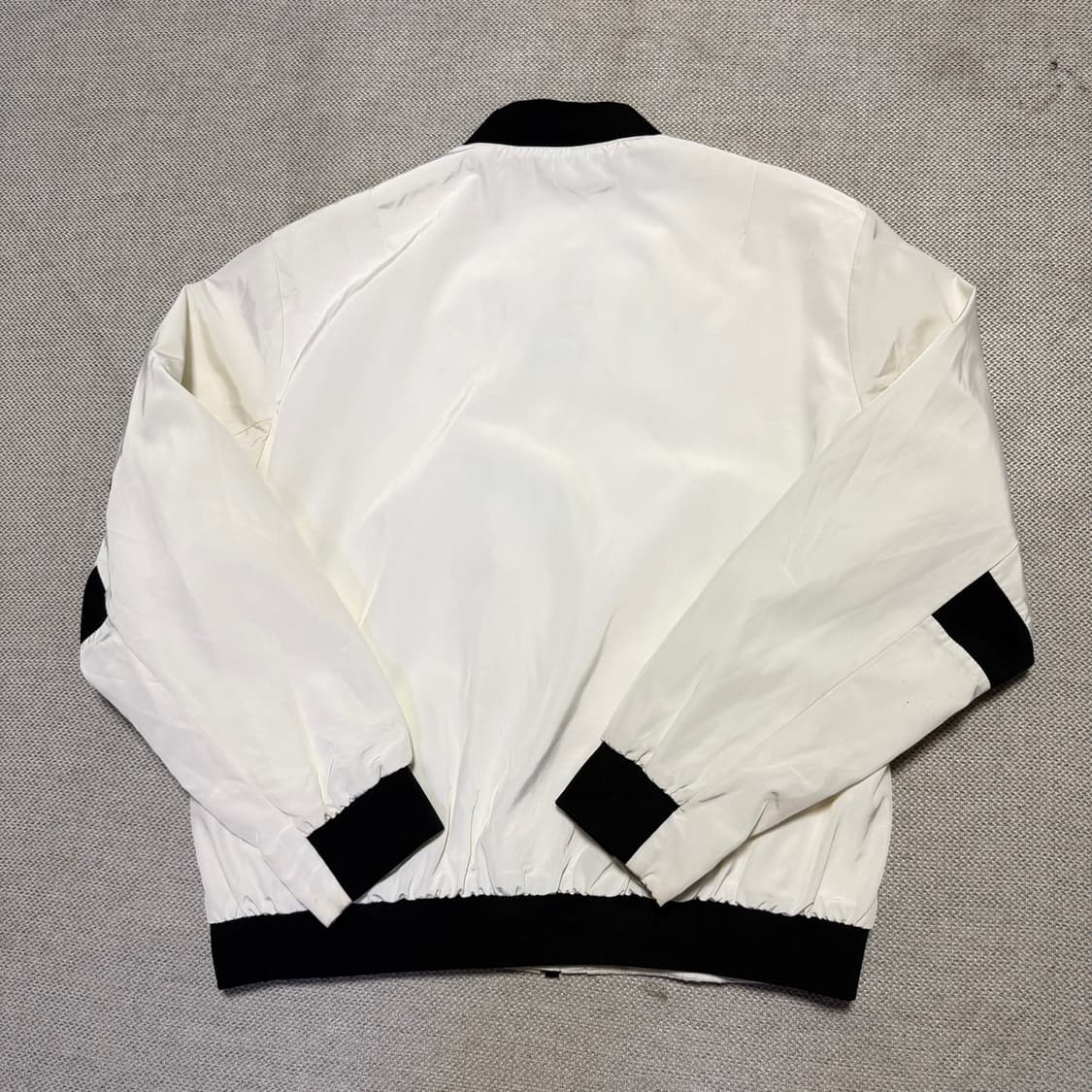 데상트 x 스타워즈 봄버자켓 상품이미지6