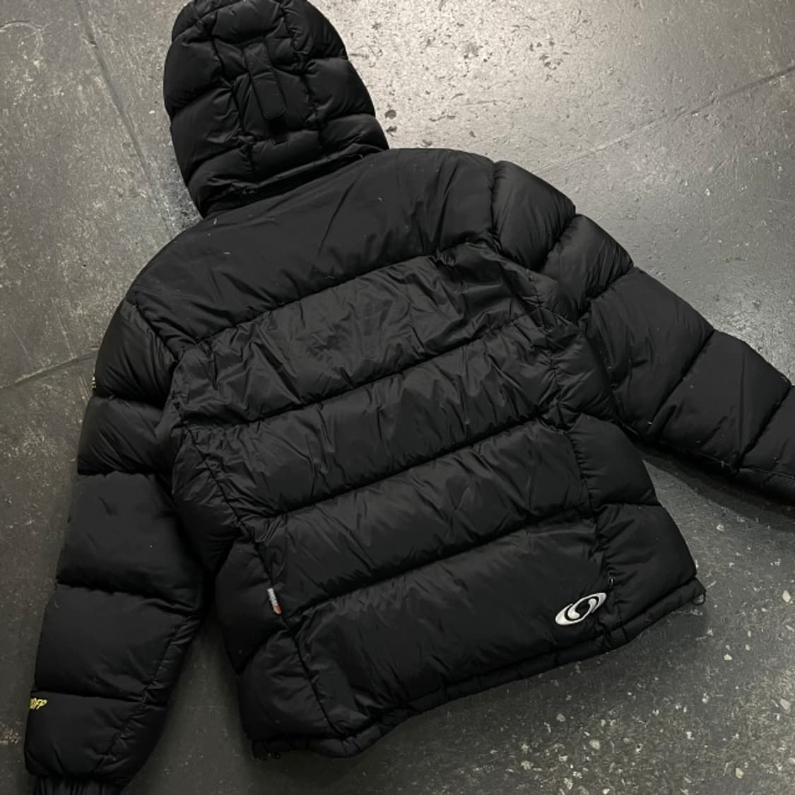 100 살로몬 컨투어 패딩 상품이미지8