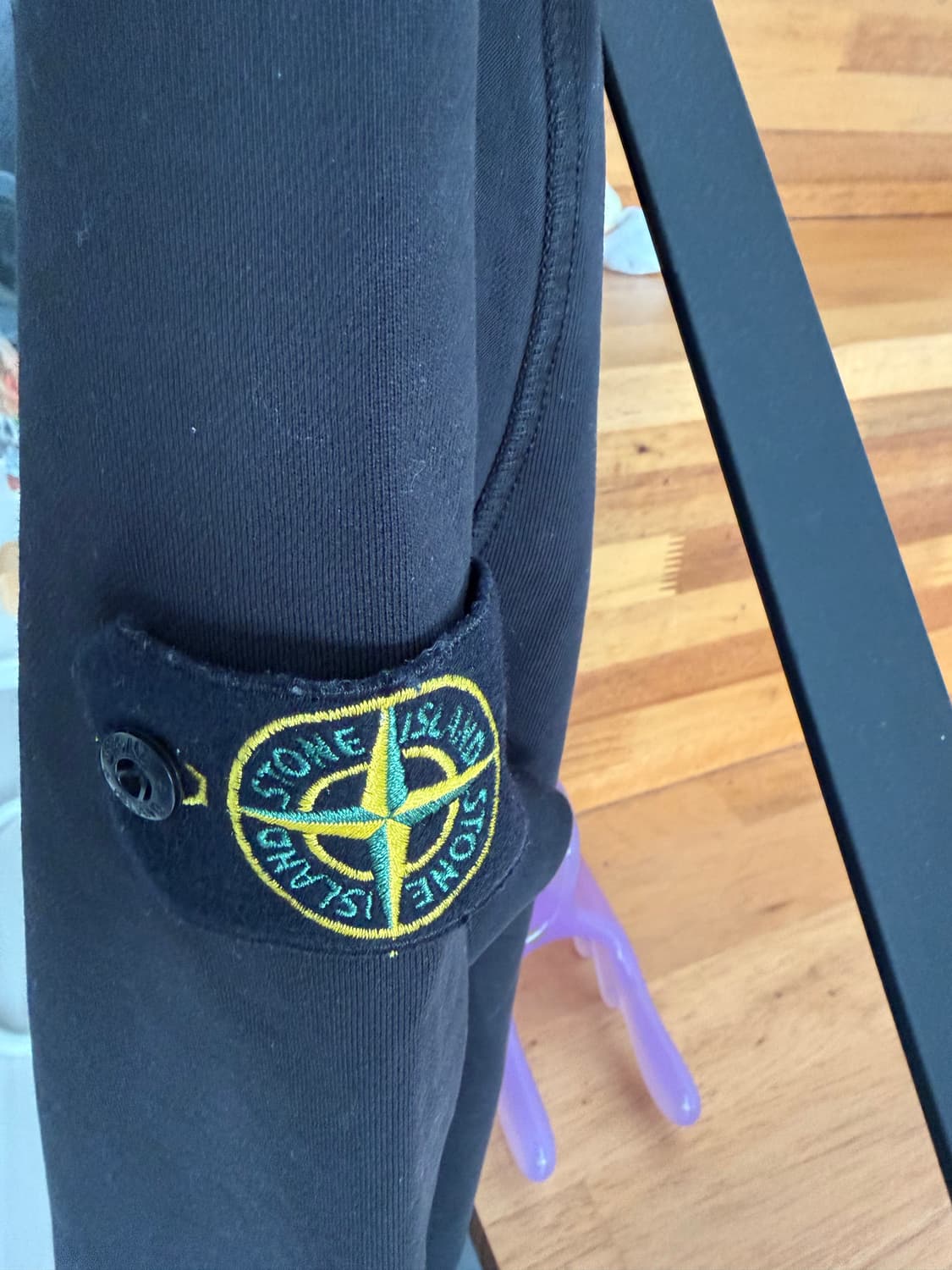 25ss 스톤아일랜드 맨투맨 블랙 M 상품이미지3