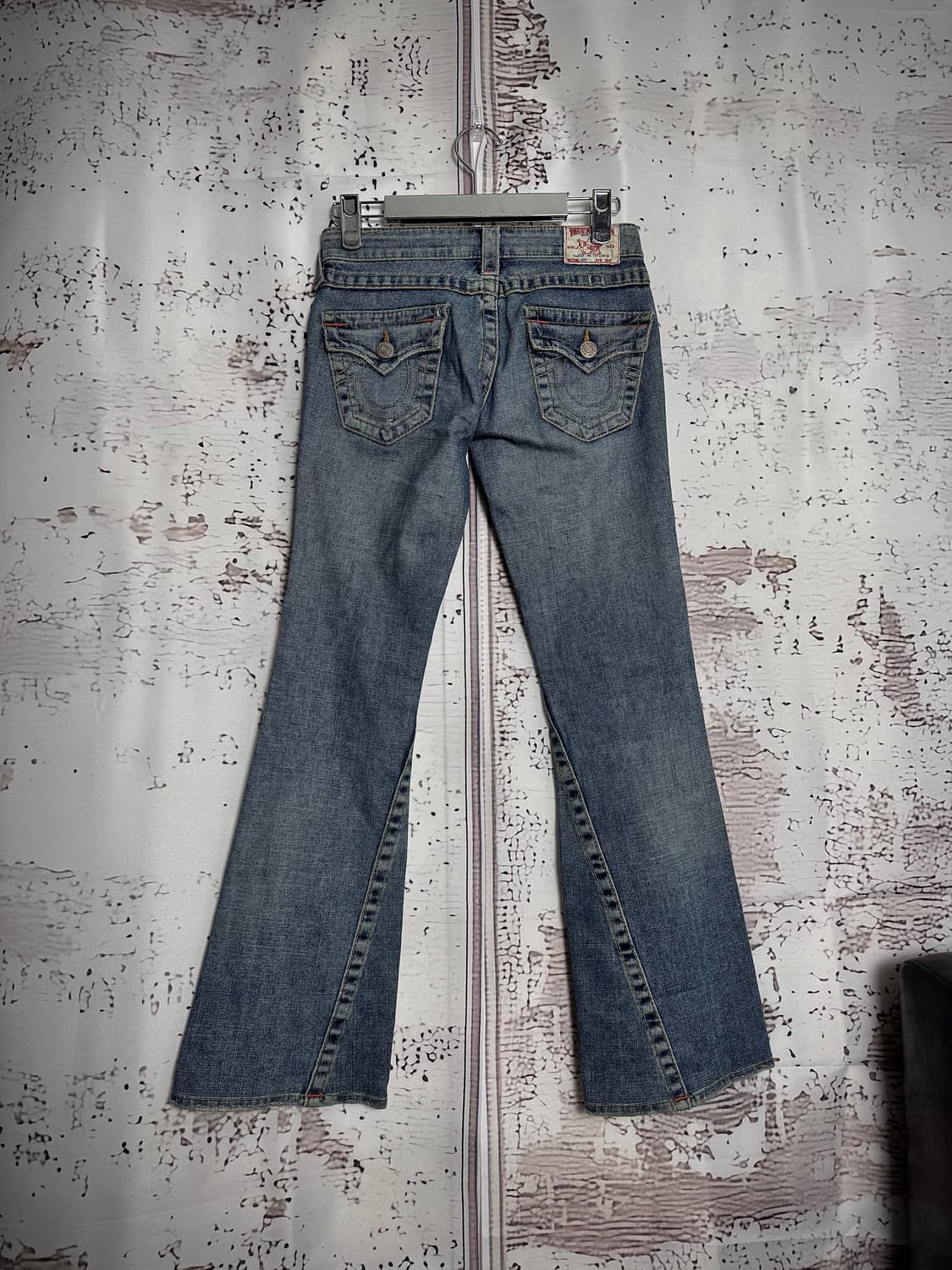 True Religion Light Wash Bootcut Jeans 상품이미지3