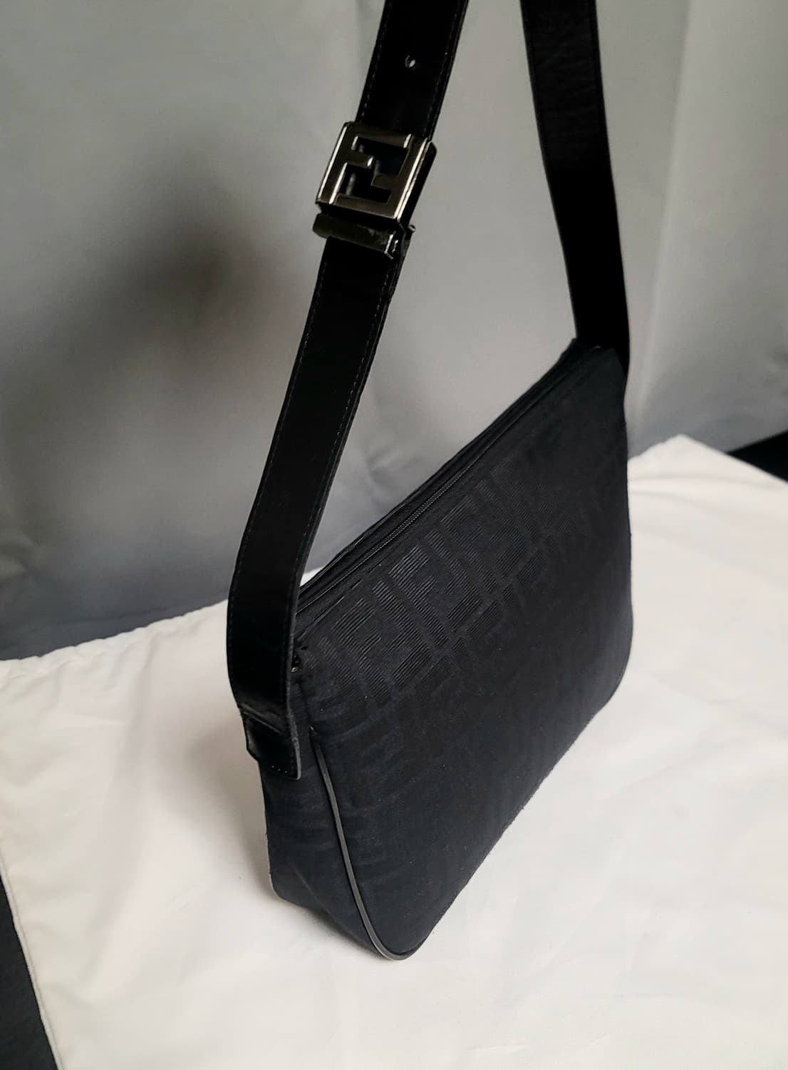 정품 펜디 가방 토트백,숄더백2way(디올샤넬보테가루이비통구찌셀린느생로랑 상품이미지3