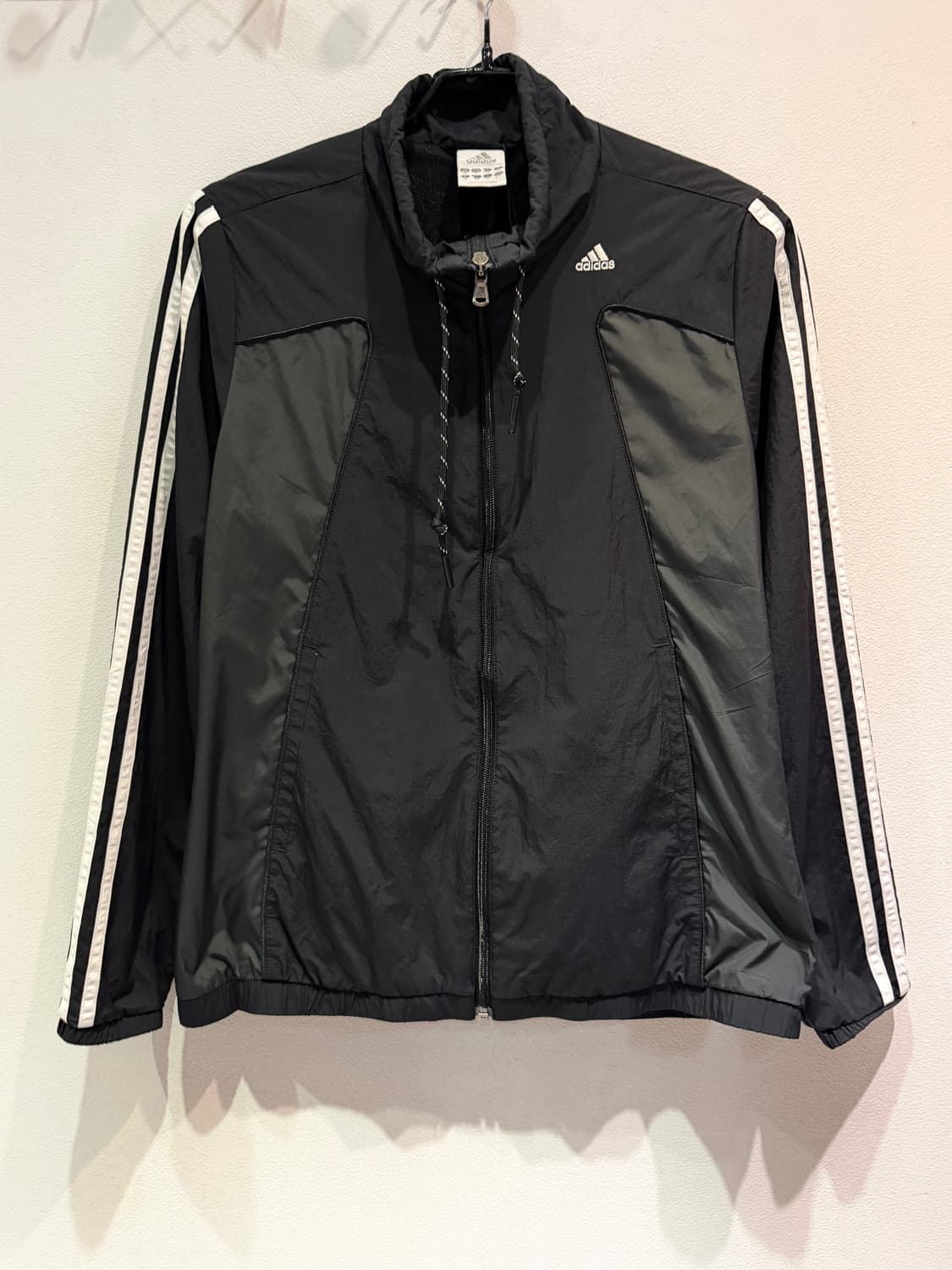 adidas Windbreaker 상품이미지1